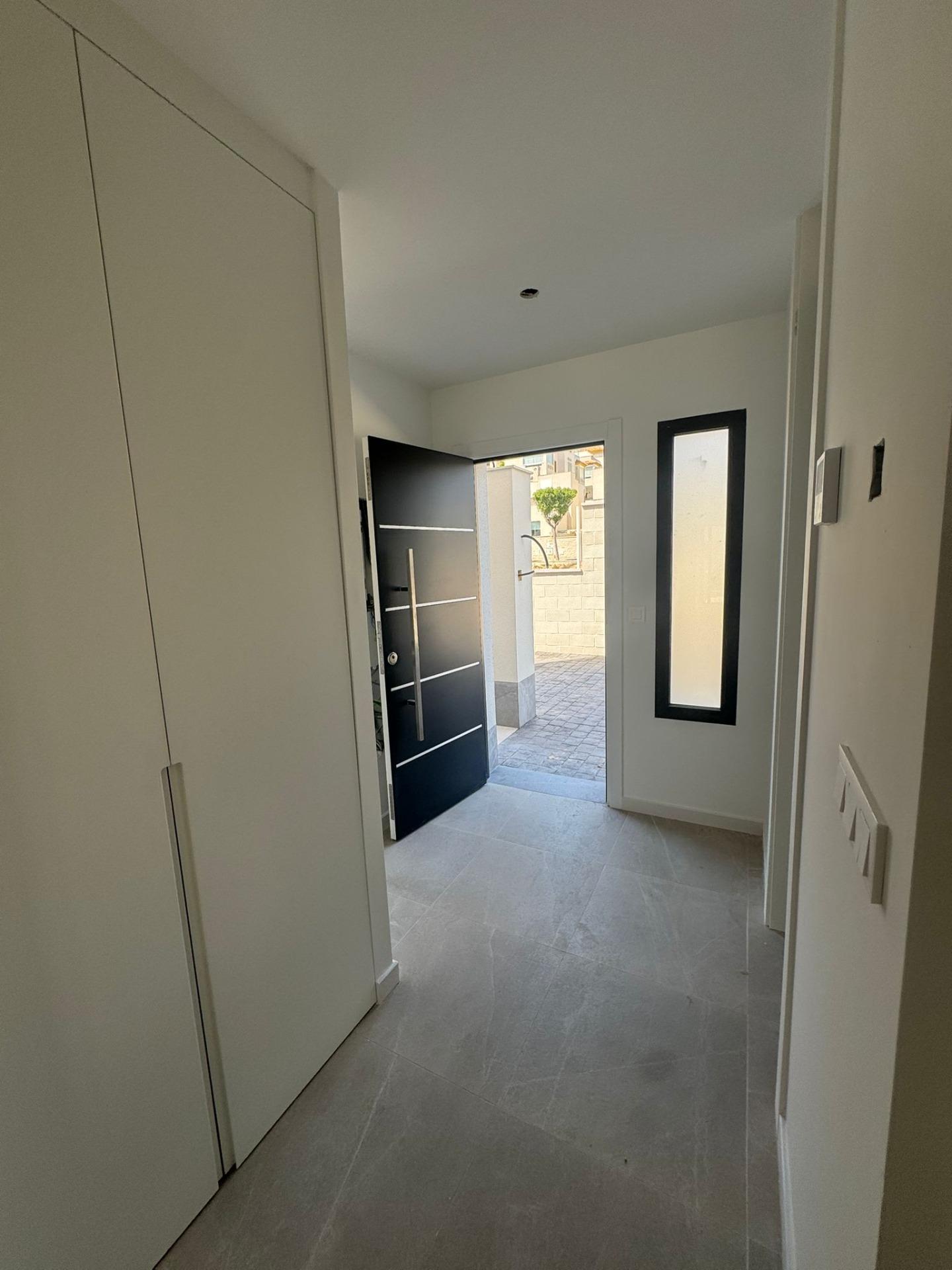 4 Bed, 4 Bath, HouseFor Sale, Guardamar Del Segura, Alicante