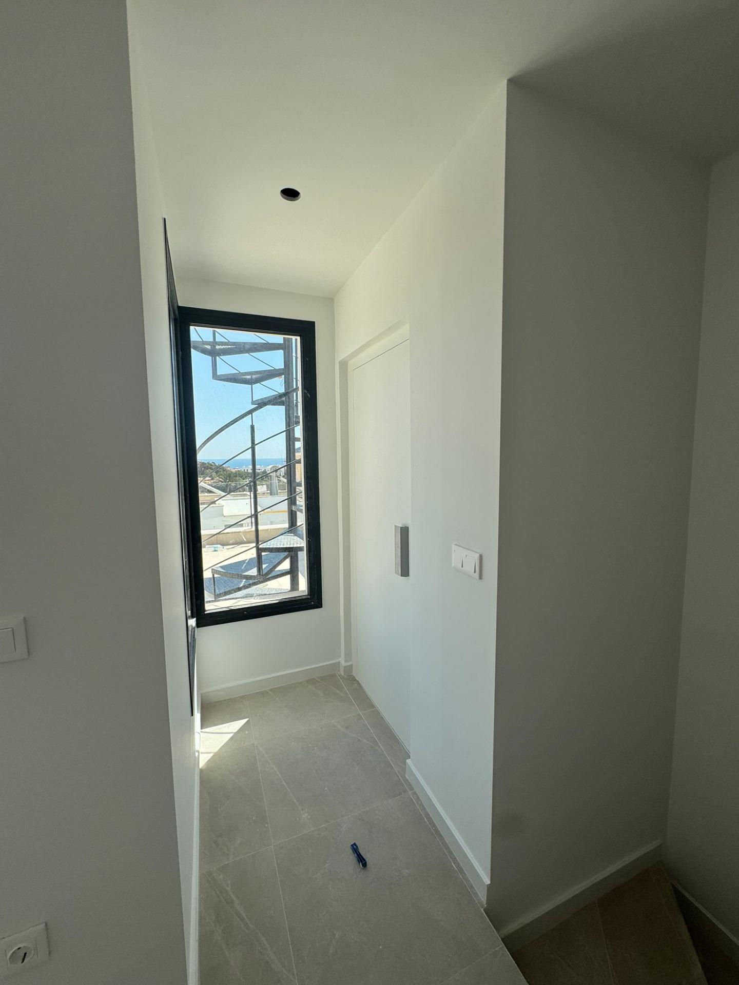 4 Bed, 4 Bath, HouseFor Sale, Guardamar Del Segura, Alicante