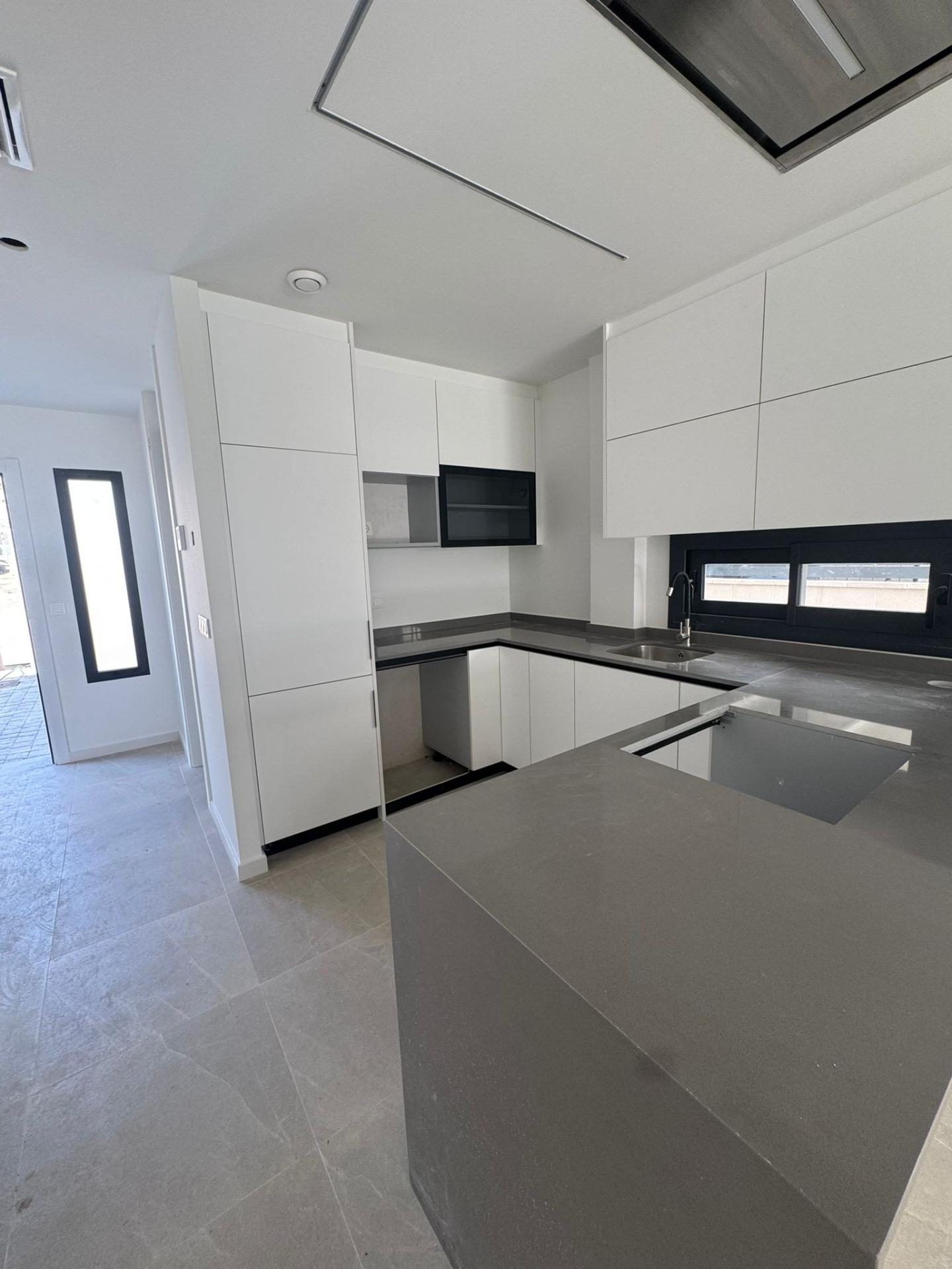 4 Bed, 4 Bath, HouseFor Sale, Guardamar Del Segura, Alicante