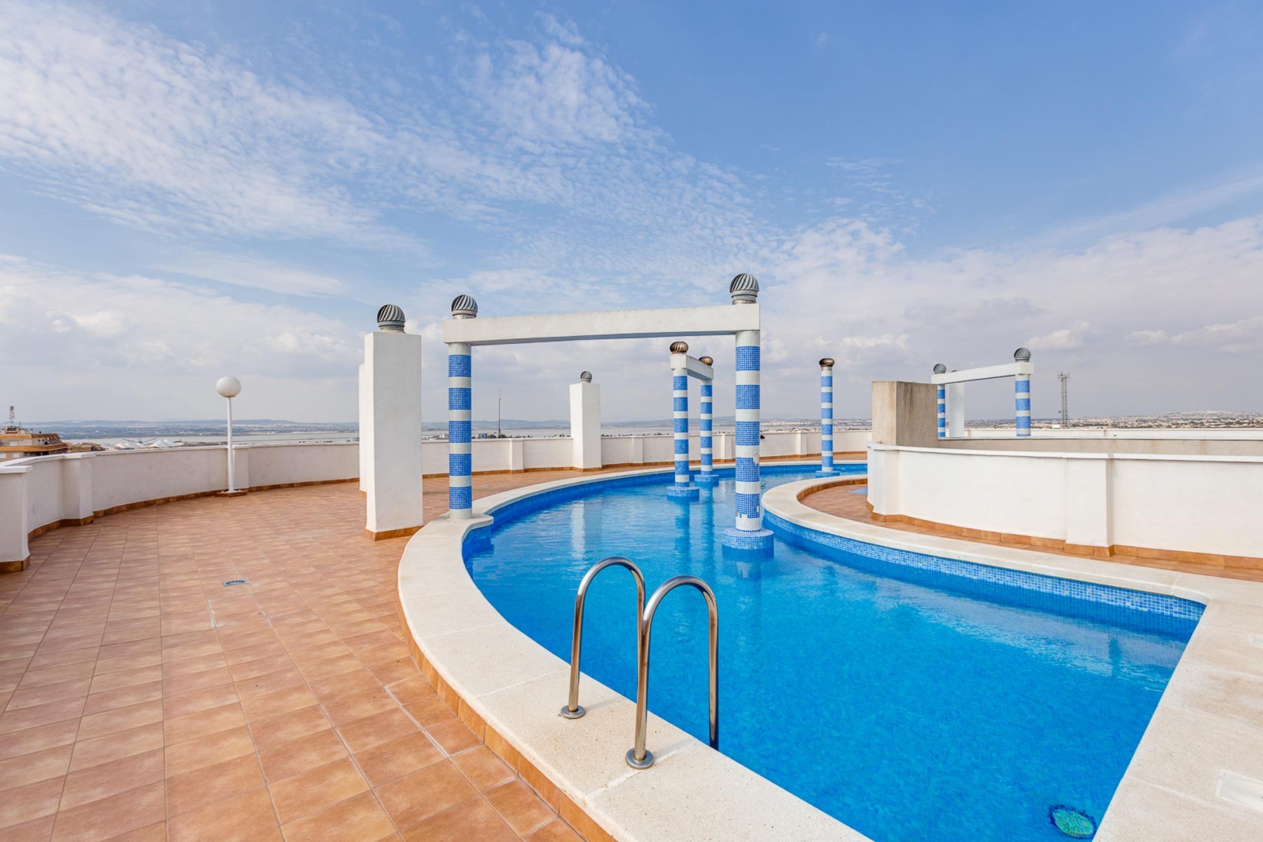 1 Bed, 1 Bath, ApartmentFor Sale, Torrevieja, Alicante
