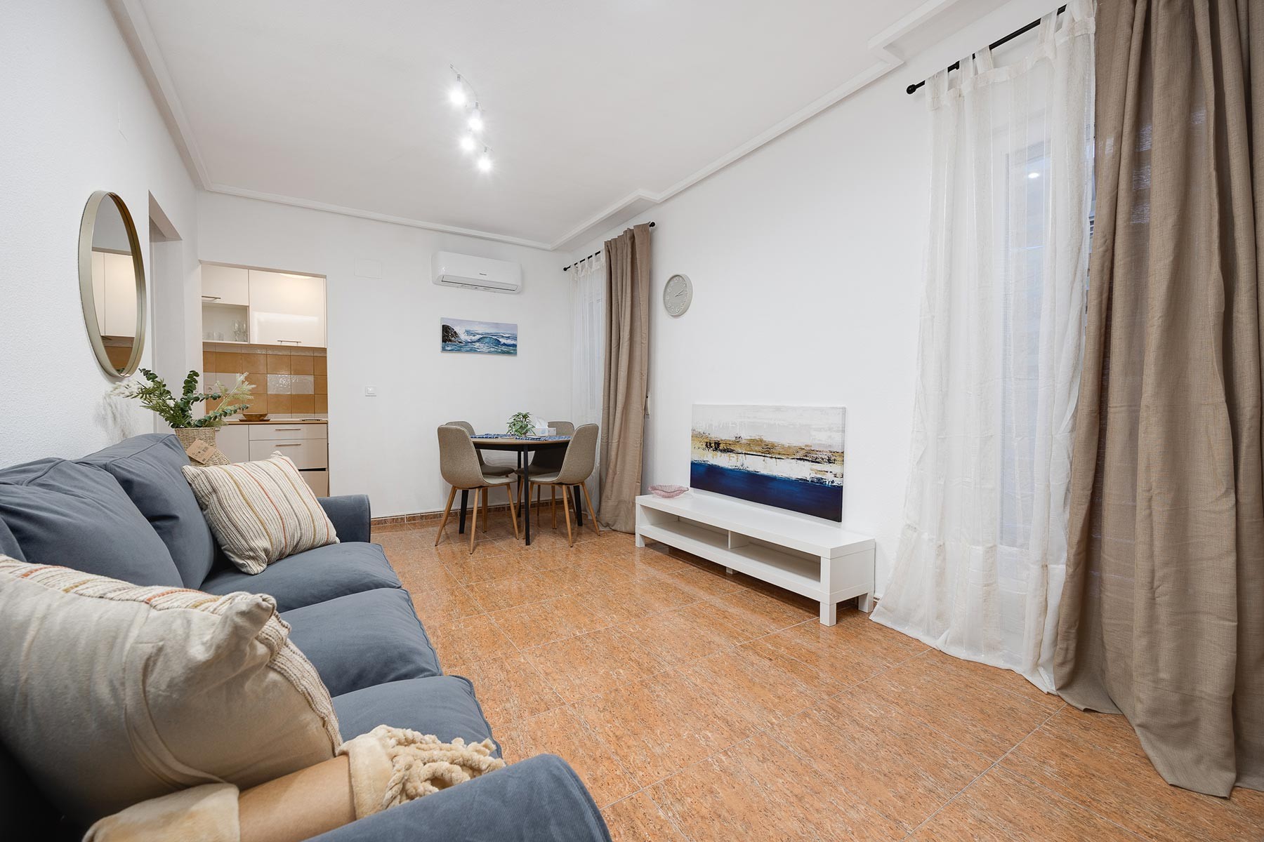 1 Bed, 1 Bath, ApartmentFor Sale, Torrevieja, Alicante