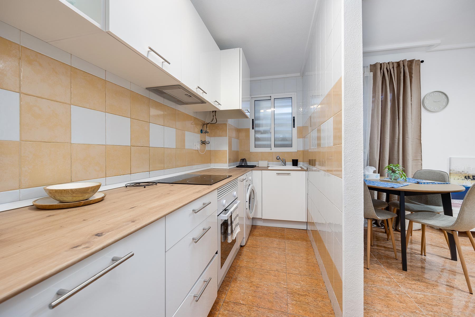 1 Bed, 1 Bath, ApartmentFor Sale, Torrevieja, Alicante