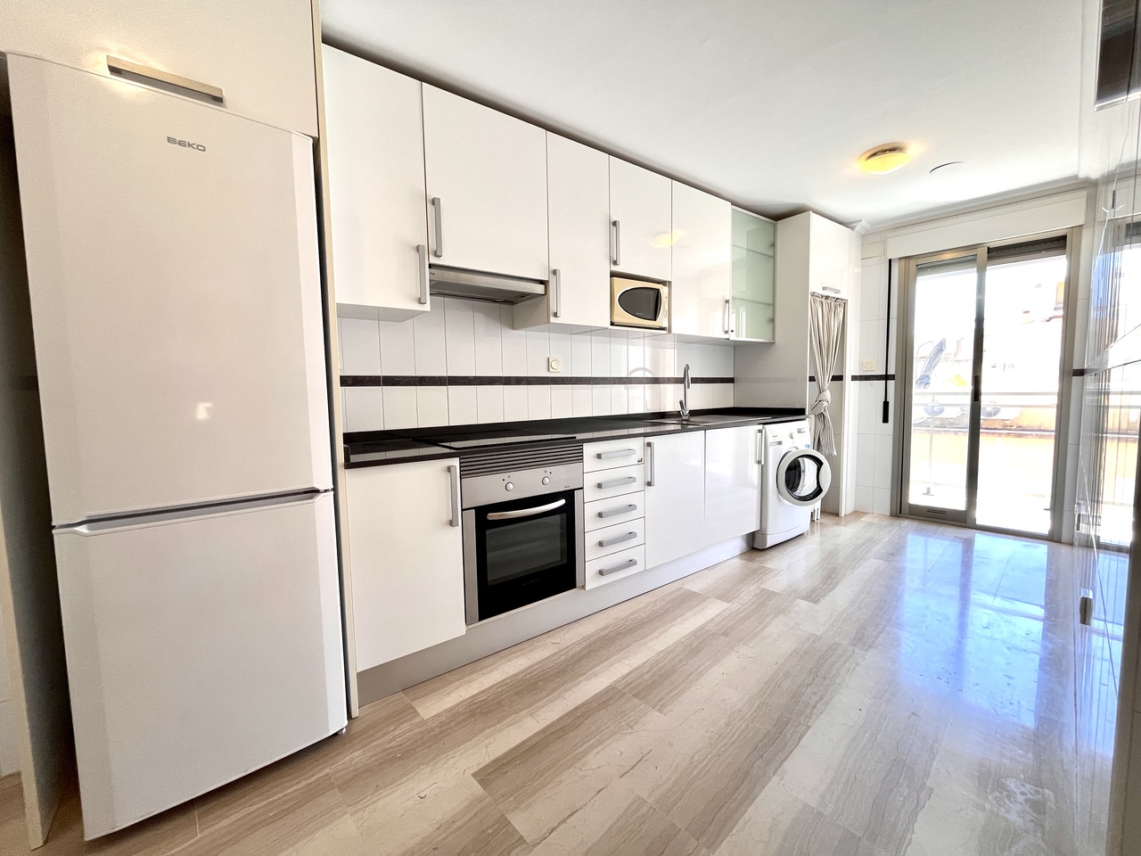 4 Bed, 2 Bath, ApartmentFor Sale, Santa Pola, Alicante 4 Bed, 2 Bath, ApartmentFor Sale, Santa Pola, Alicante