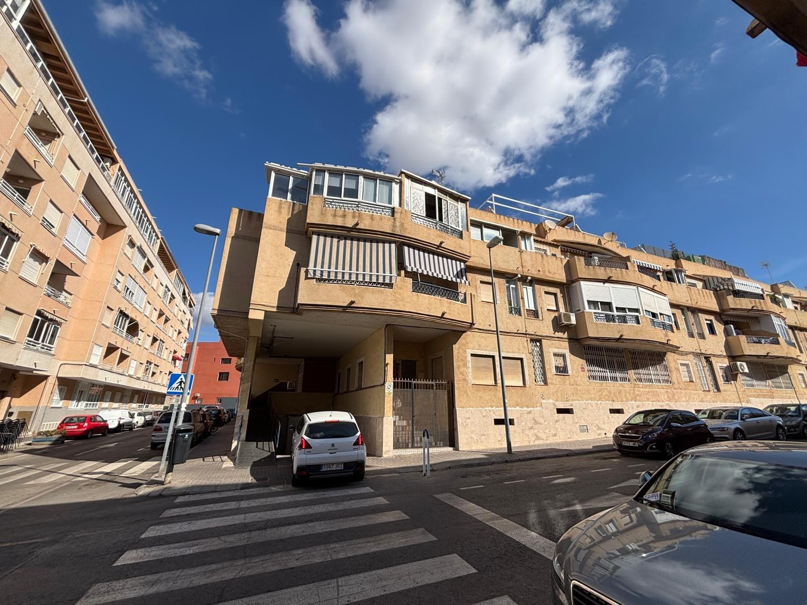 3 Bed, 1 Bath, ApartmentFor Sale, Torrevieja, Alicante 3 Bed, 1 Bath, ApartmentFor Sale, Torrevieja, Alicante