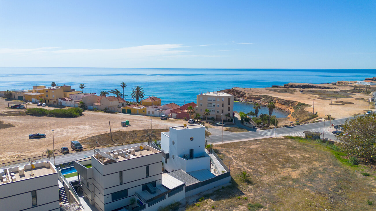 4 Bed, 3 Bath, HouseFor Sale, Torrevieja, Alicante 4 Bed, 3 Bath, HouseFor Sale, Torrevieja, Alicante