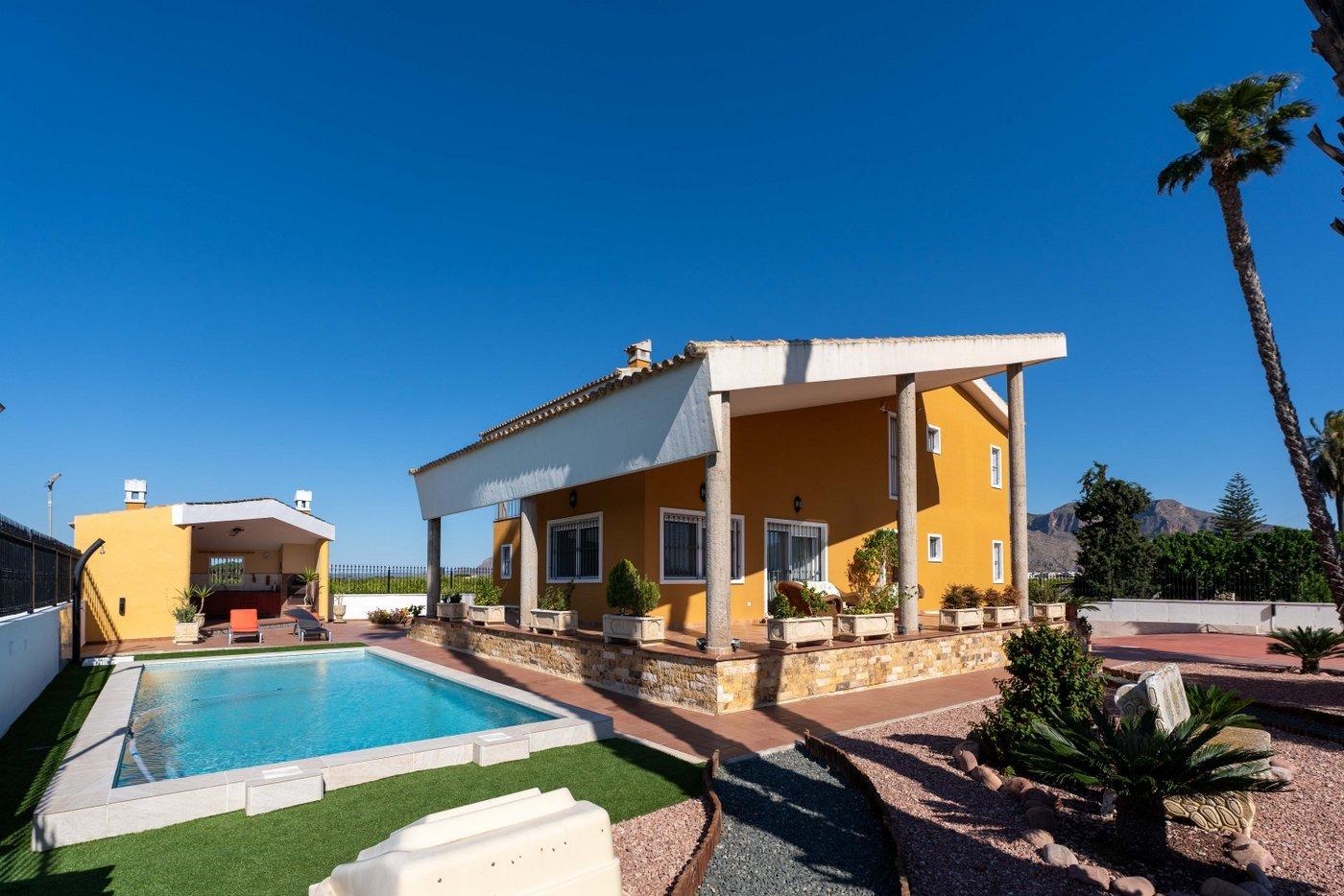 5 Bed, 3 Bath, HouseFor Sale, Orihuela, Alicante 5 Bed, 3 Bath, HouseFor Sale, Orihuela, Alicante
