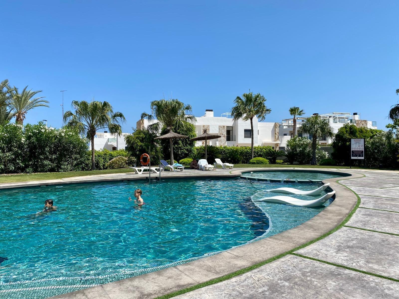 3 Bed, 2 Bath, ApartmentFor Sale, Torrevieja, Alicante 3 Bed, 2 Bath, ApartmentFor Sale, Torrevieja, Alicante
