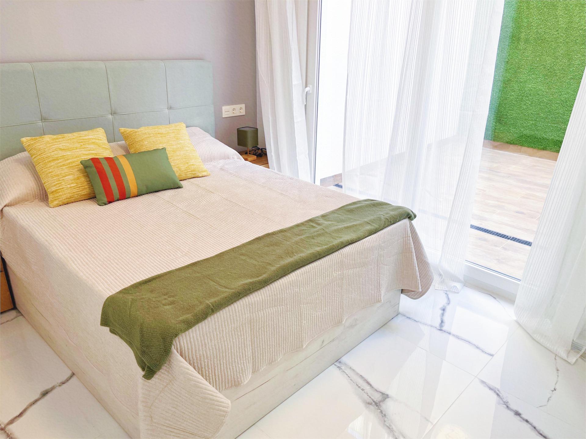2 Bed, 2 Bath, ApartmentFor Sale, Torrevieja, Alicante 2 Bed, 2 Bath, ApartmentFor Sale, Torrevieja, Alicante