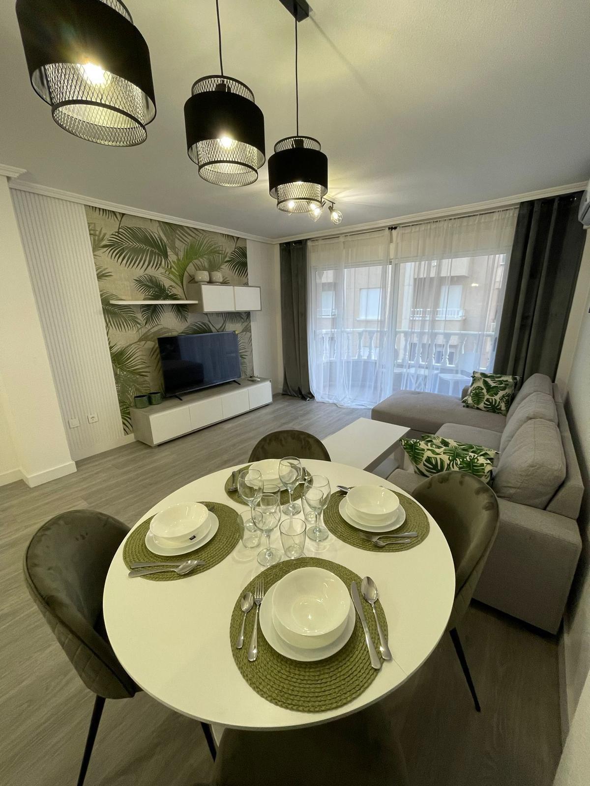 2 Bed, 1 Bath, ApartmentFor Sale, Torrevieja, Alicante 2 Bed, 1 Bath, ApartmentFor Sale, Torrevieja, Alicante