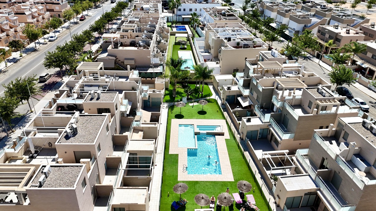 4 Bed, 4 Bath, HouseFor Sale, Torre De La Horadada, Alicante 4 Bed, 4 Bath, HouseFor Sale, Torre De La Horadada, Alicante