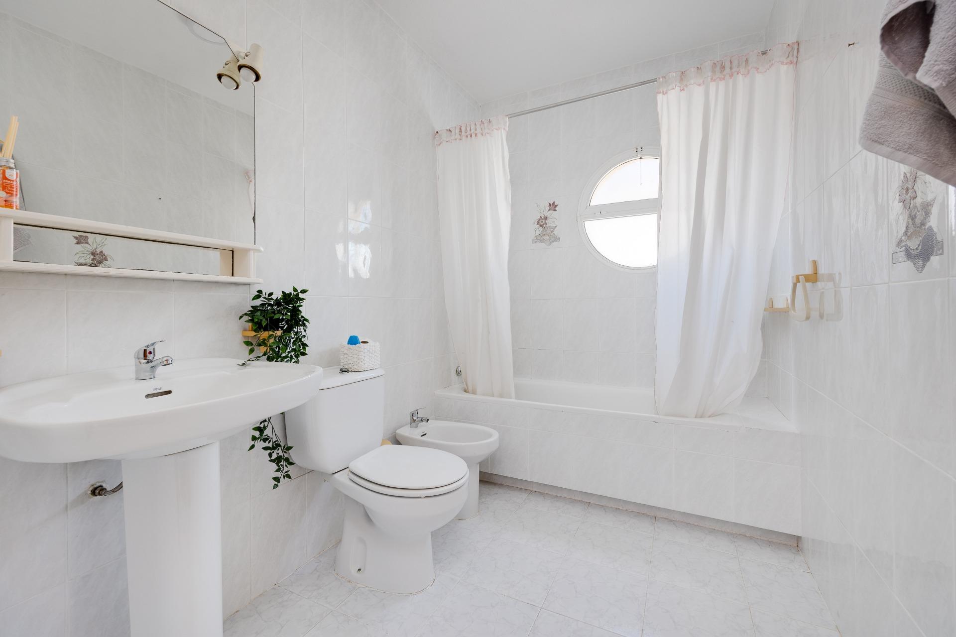 3 Bed, 2 Bath, HouseFor Sale, Torrevieja, Alicante 3 Bed, 2 Bath, HouseFor Sale, Torrevieja, Alicante