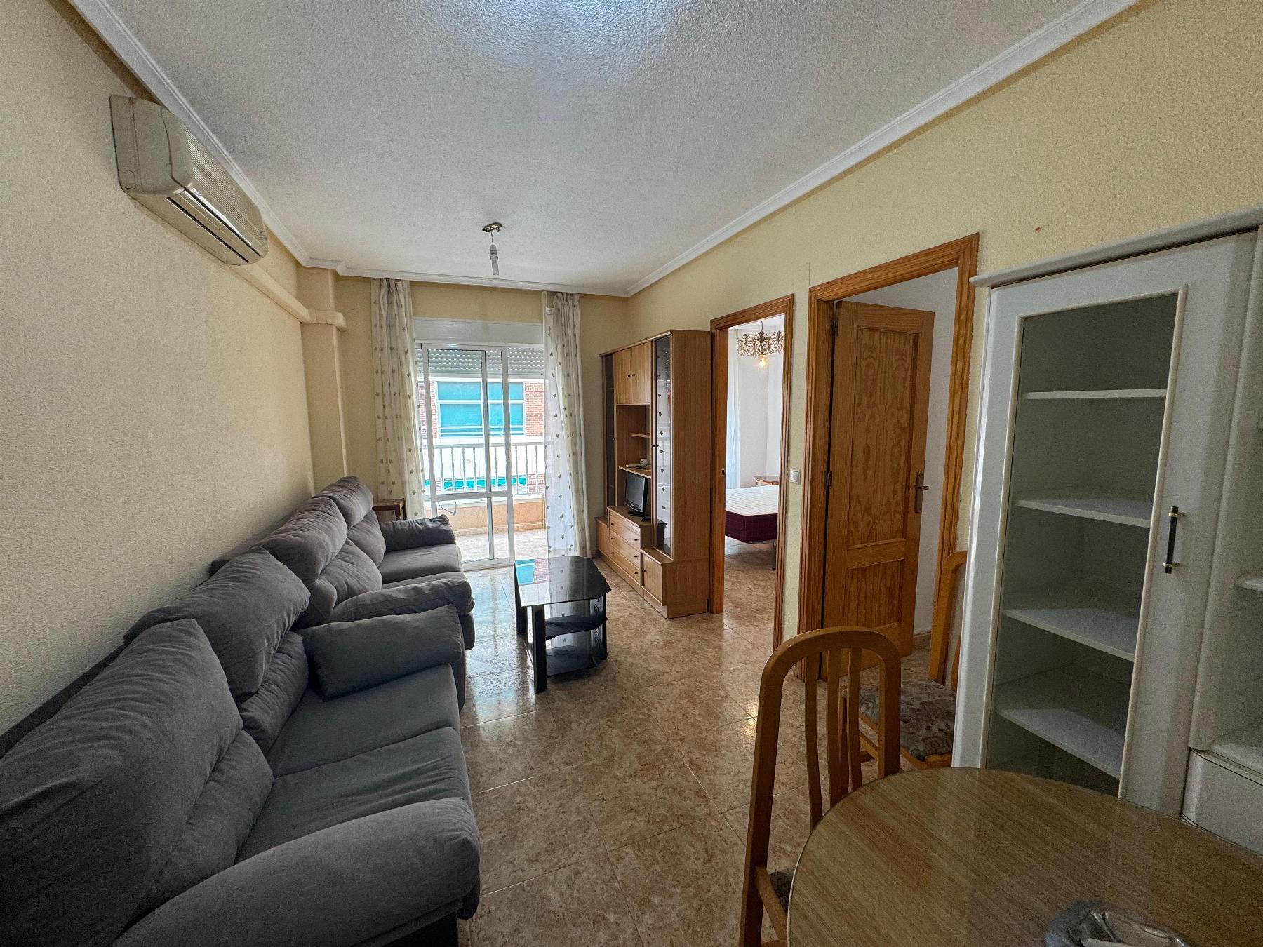 2 Bed, 1 Bath, ApartmentFor Sale, Torrevieja, Alicante