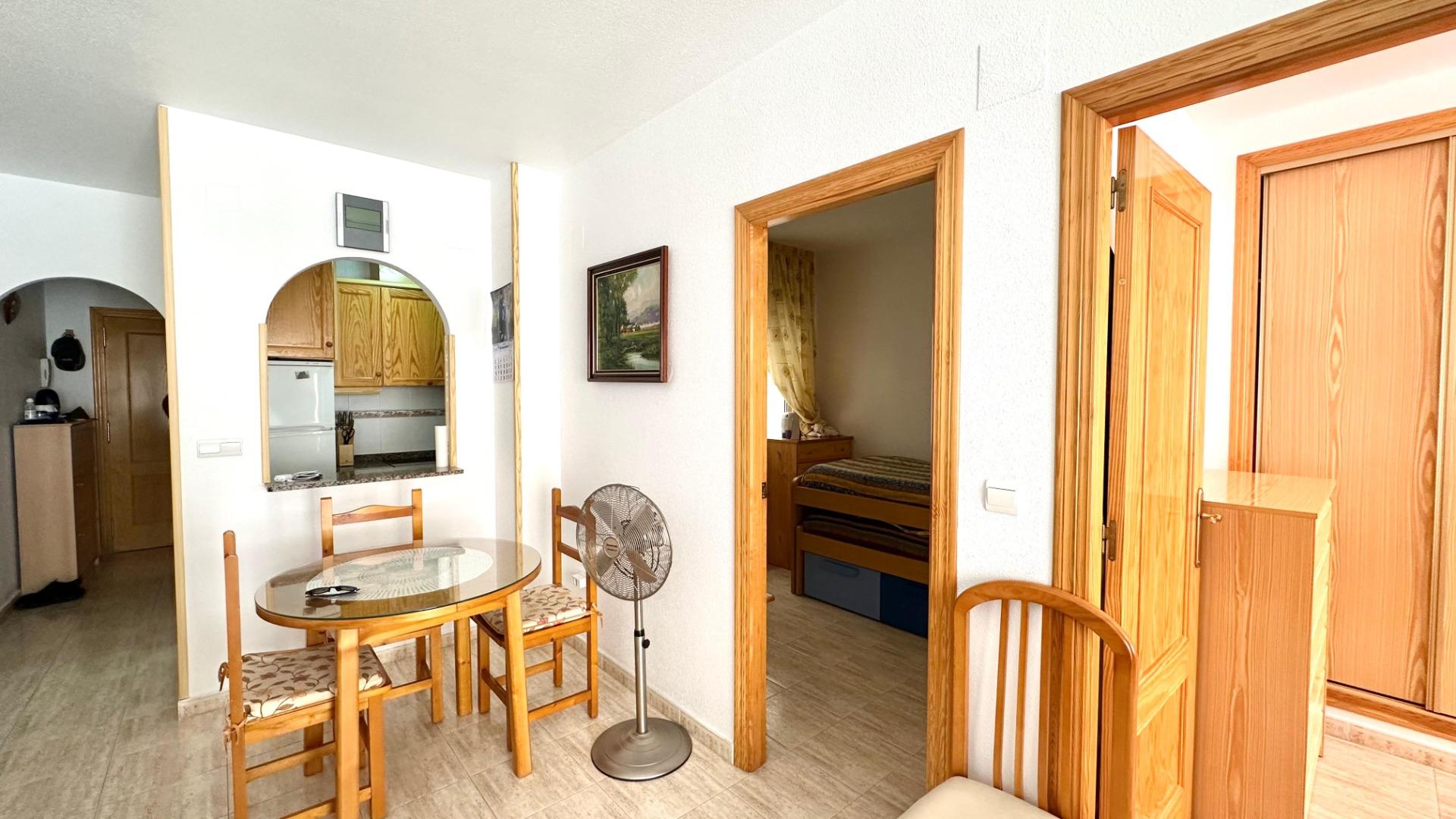 2 Bed, 1 Bath, ApartmentFor Sale, Torrevieja, Alicante