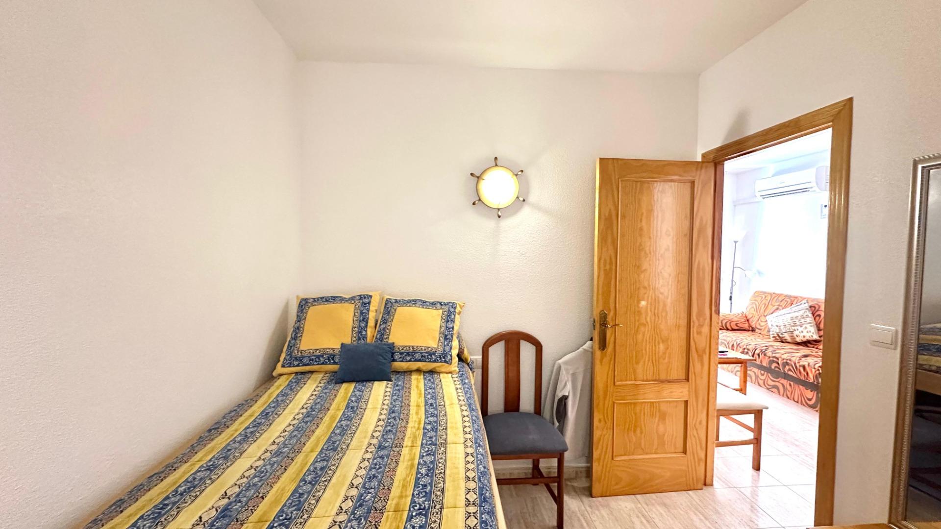 2 Bed, 1 Bath, ApartmentFor Sale, Torrevieja, Alicante