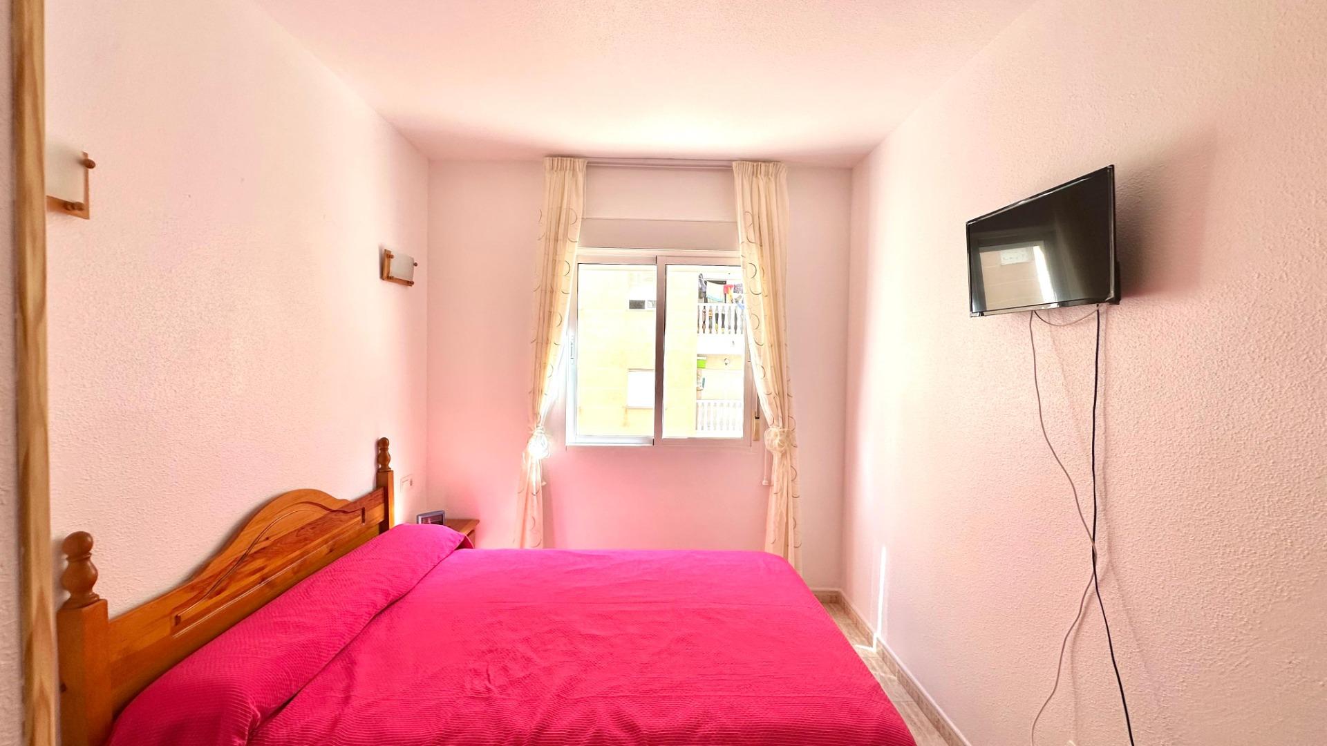 2 Bed, 1 Bath, ApartmentFor Sale, Torrevieja, Alicante