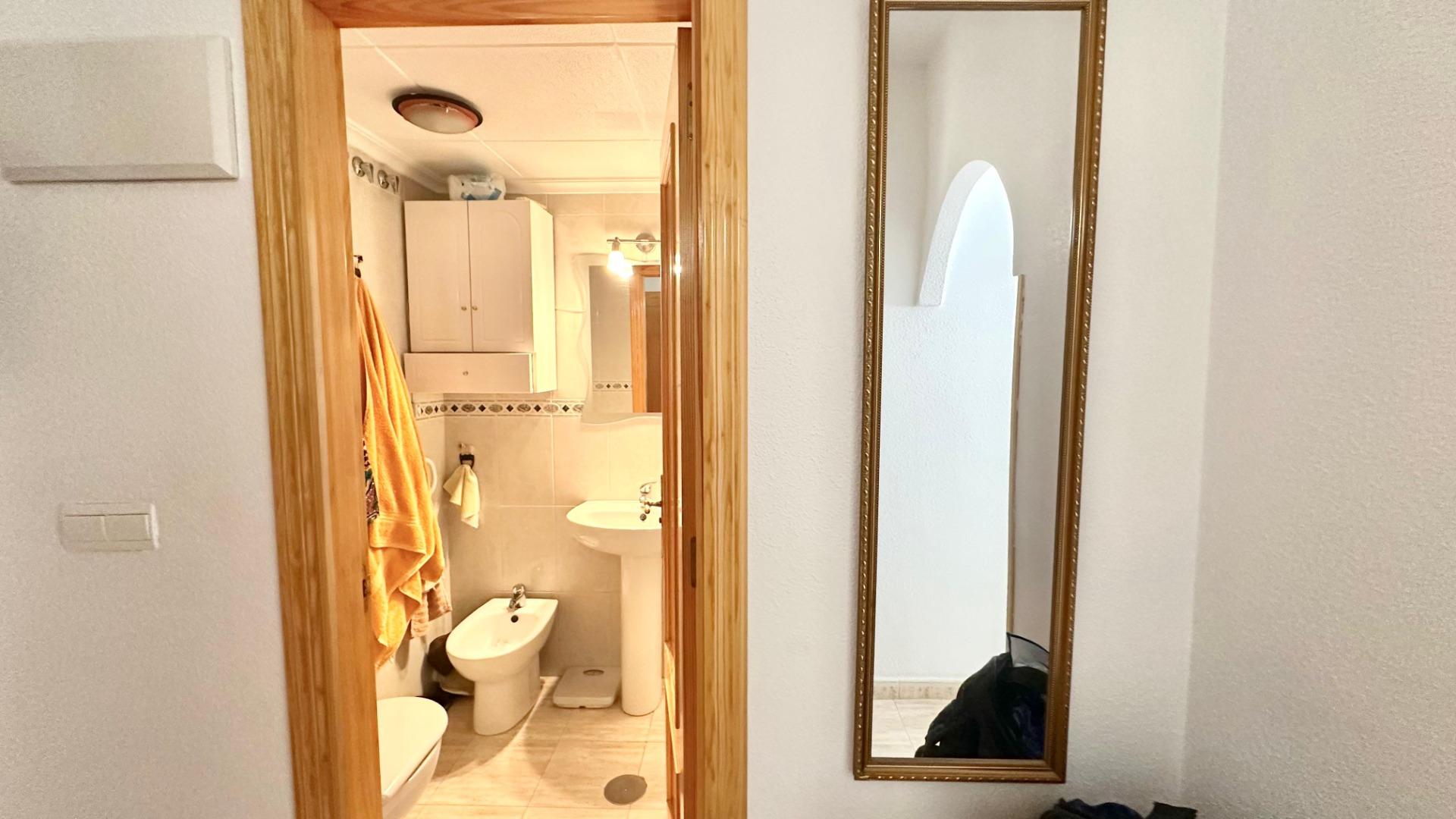 2 Bed, 1 Bath, ApartmentFor Sale, Torrevieja, Alicante