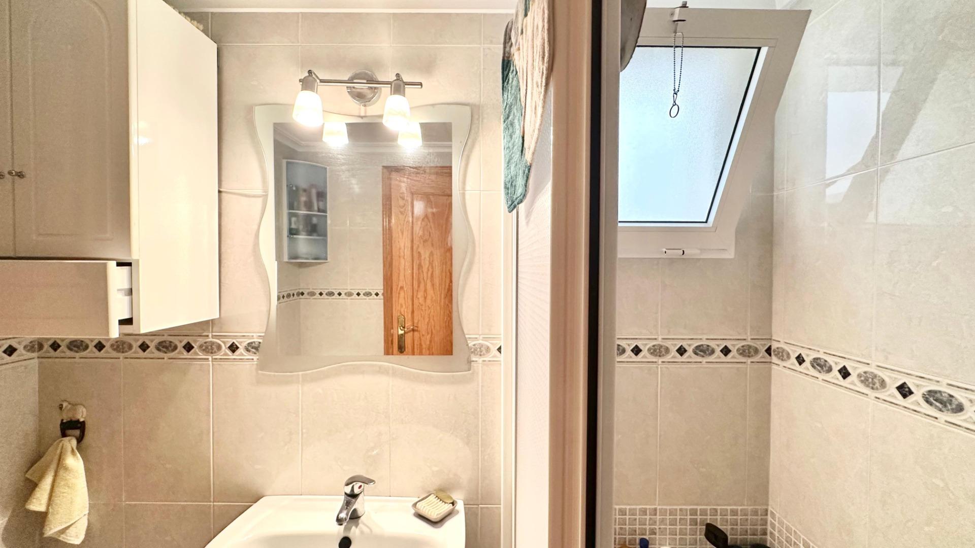 2 Bed, 1 Bath, ApartmentFor Sale, Torrevieja, Alicante