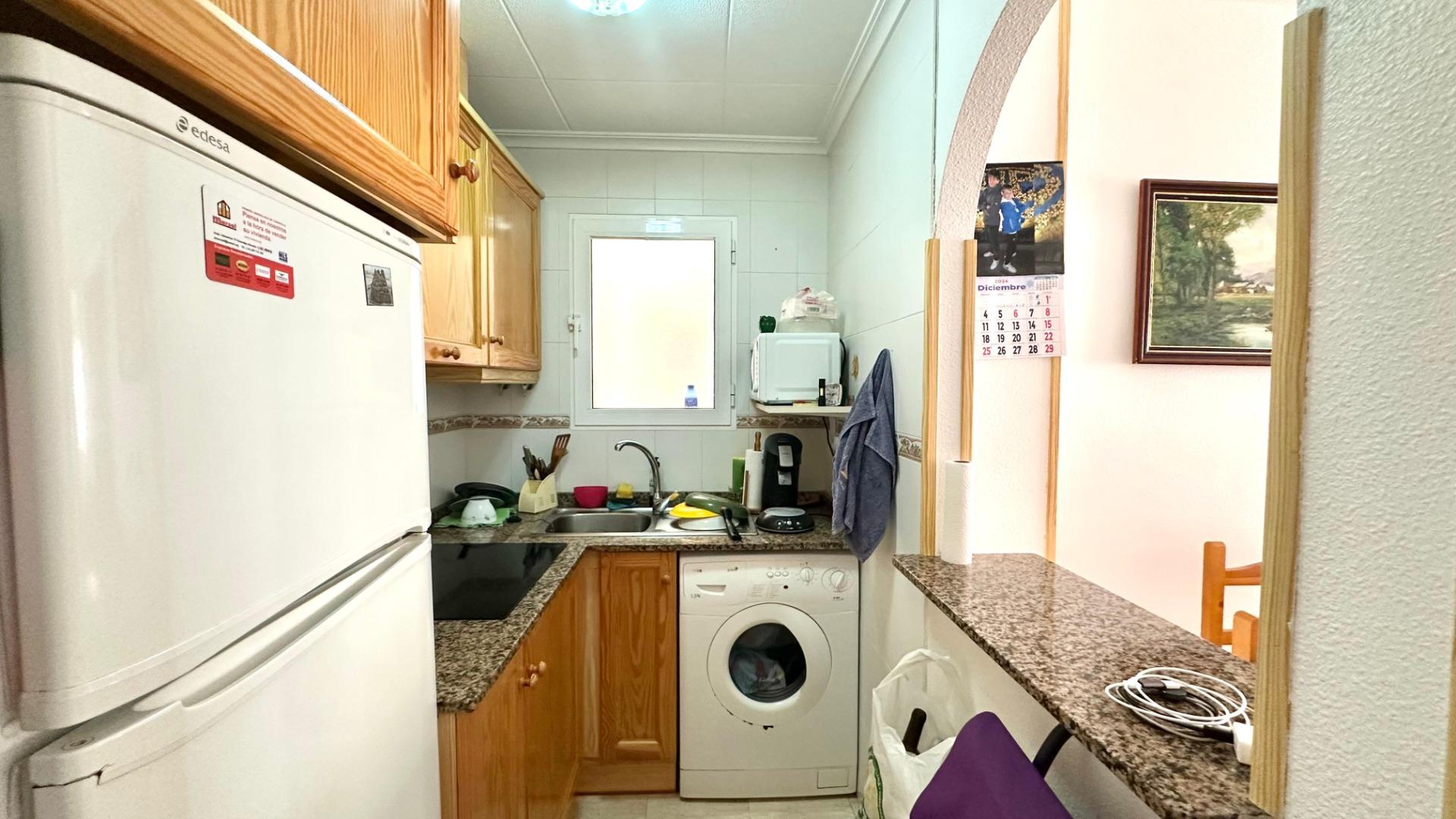 2 Bed, 1 Bath, ApartmentFor Sale, Torrevieja, Alicante