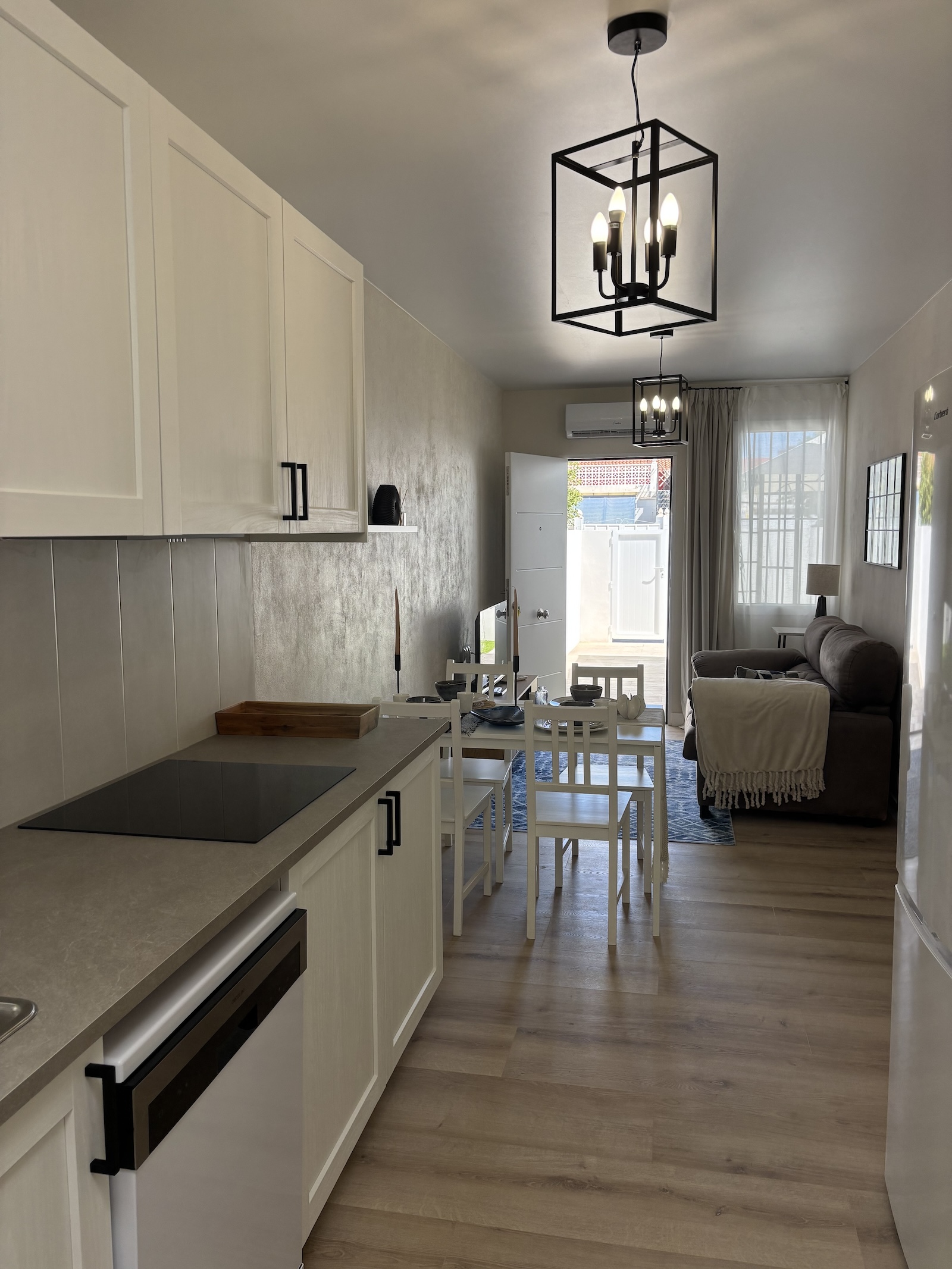 2 Bed, 1 Bath, HouseFor Sale, Torrevieja, Alicante