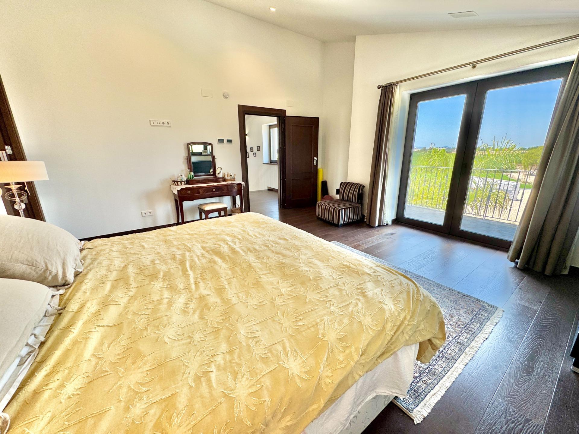 4 Bed, 3 Bath, HouseFor Sale, Dolores, Alicante