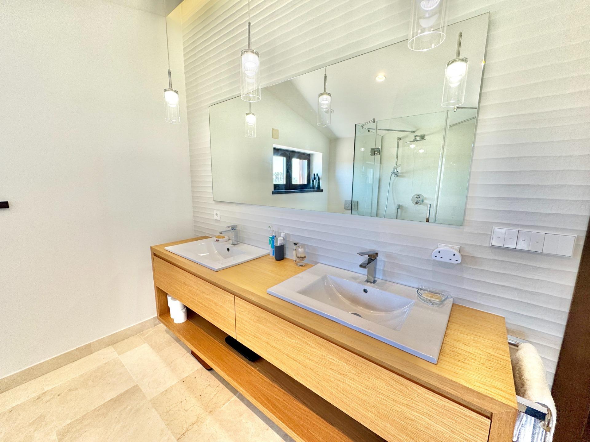 4 Bed, 3 Bath, HouseFor Sale, Dolores, Alicante