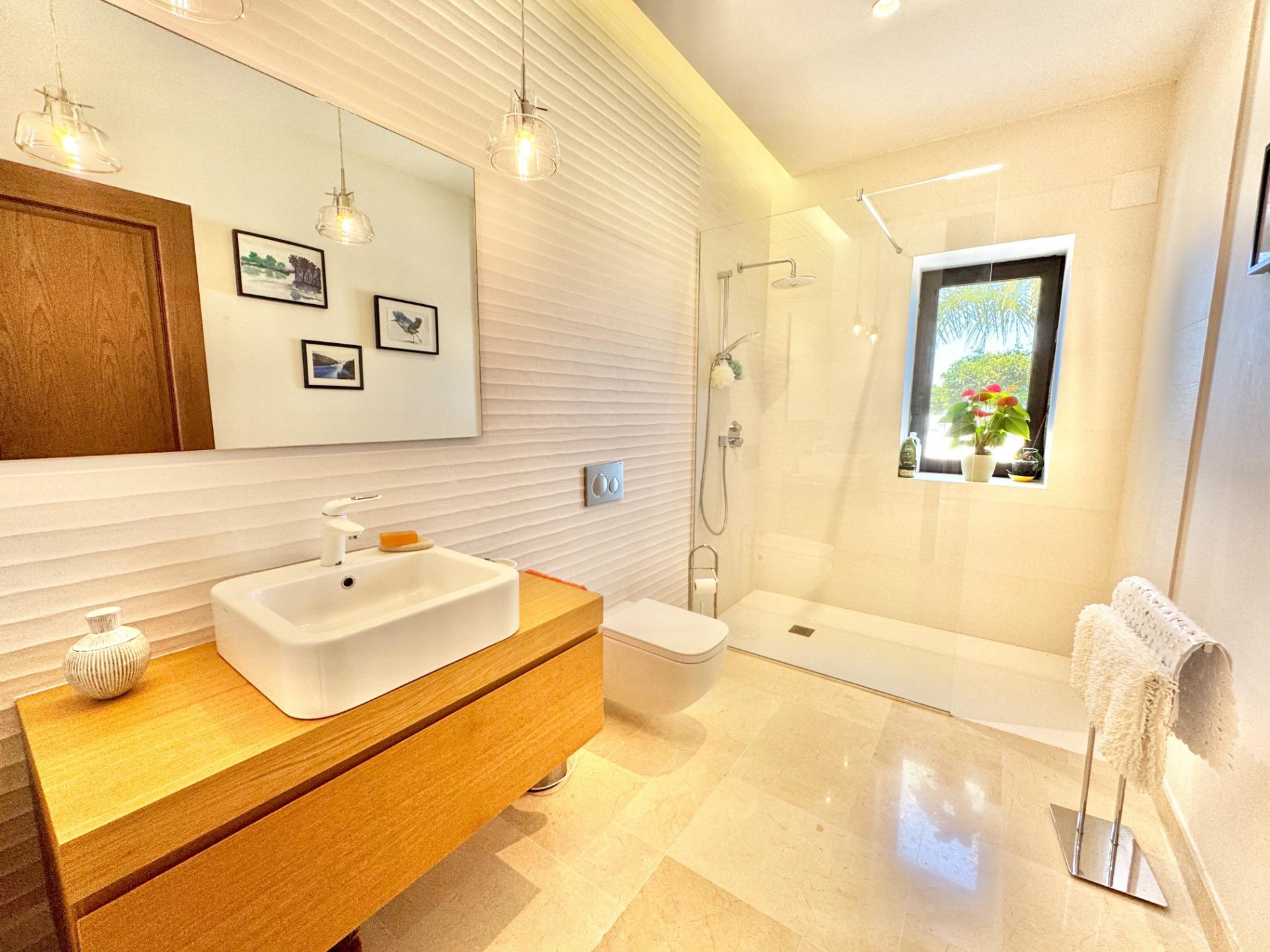 4 Bed, 3 Bath, HouseFor Sale, Dolores, Alicante