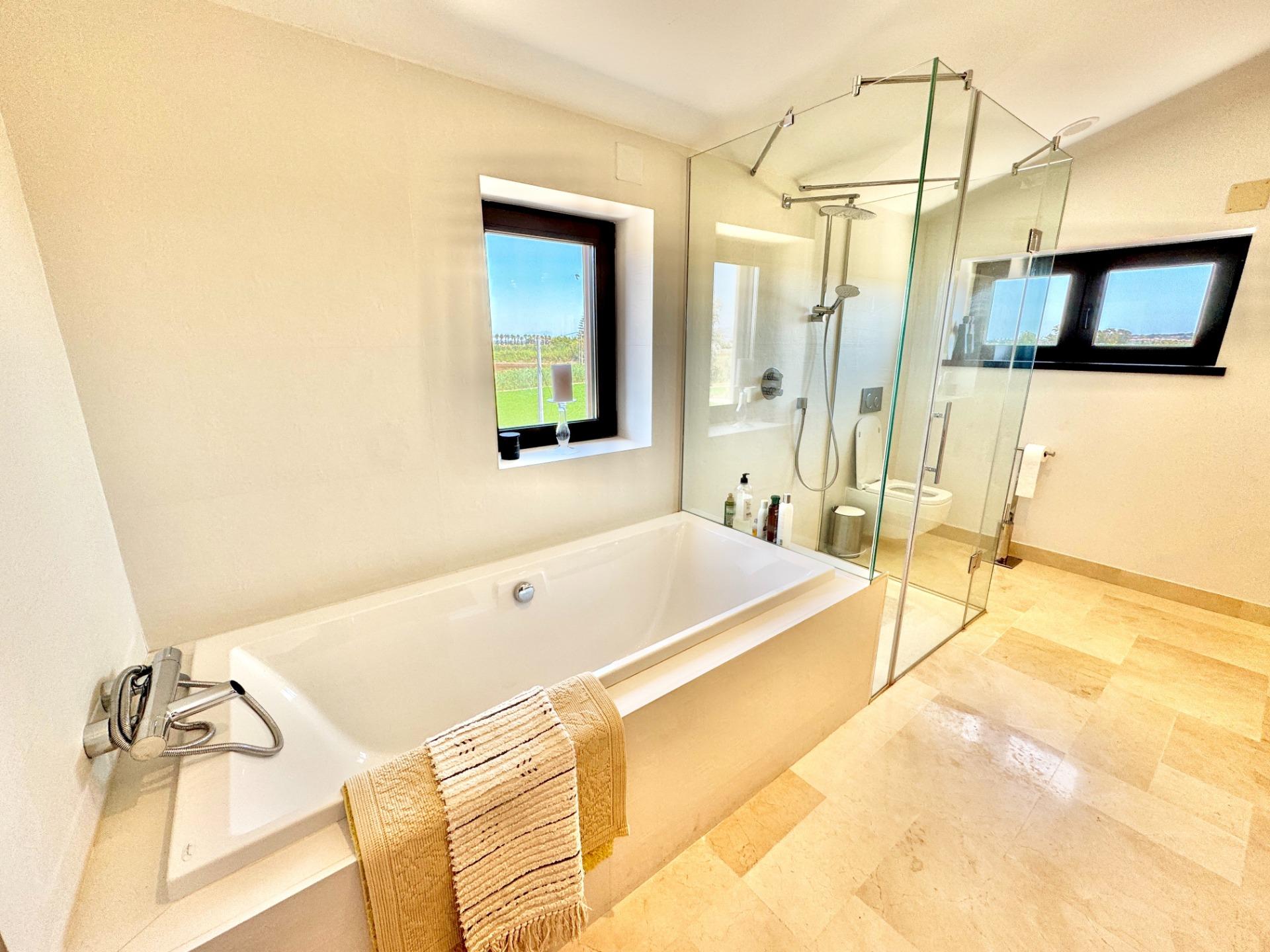 4 Bed, 3 Bath, HouseFor Sale, Dolores, Alicante