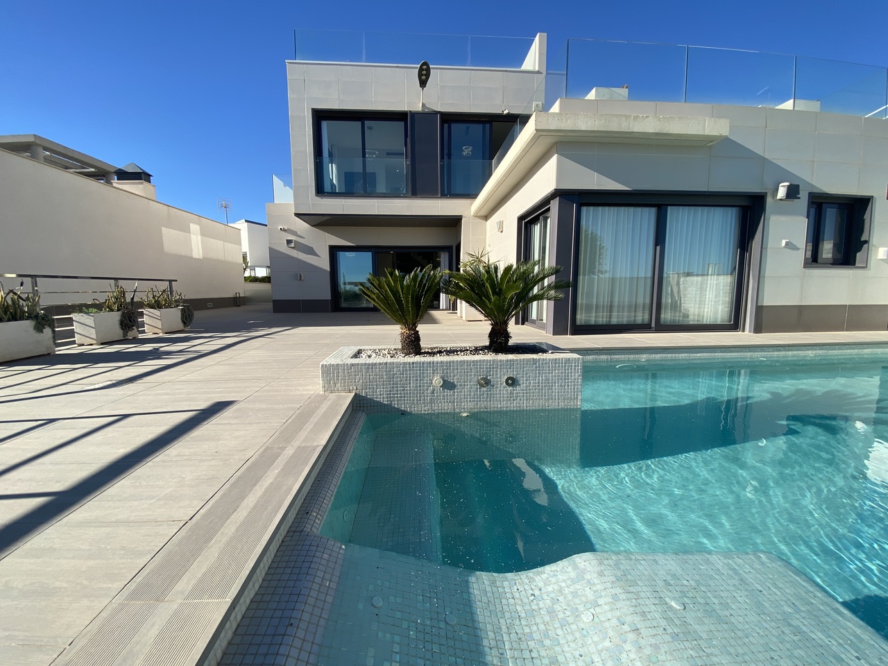 5 Bed, 4 Bath, HouseFor Sale, San Miguel de Salinas, Alicante