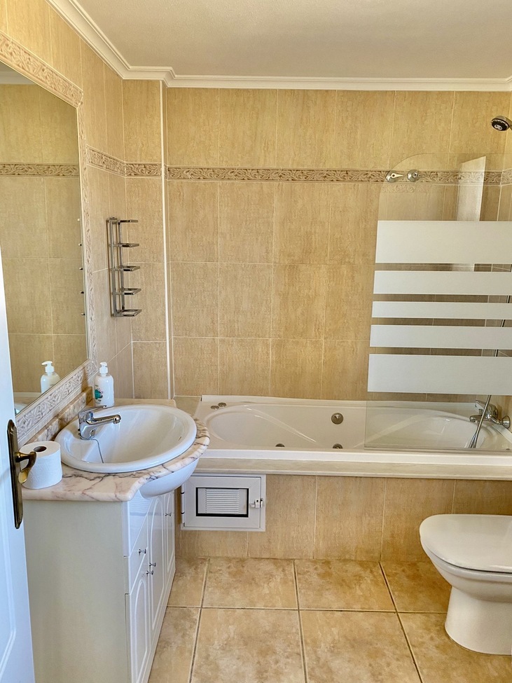 3 Bed, 2 Bath, HouseFor Sale, Villamartin, Alicante