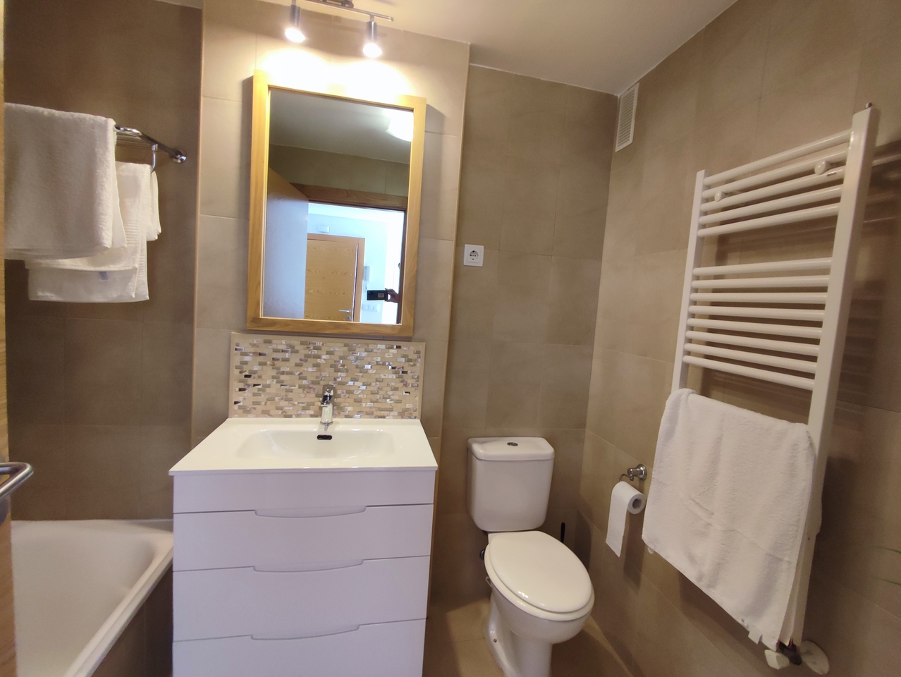 2 Bed, 1 Bath, ApartmentFor Sale, Hacienda Riquelme Golf Resort, Murcia