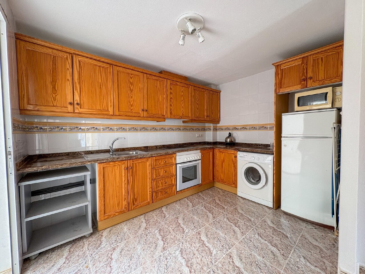 2 Bed, 1 Bath, ApartmentFor Sale, Villamartin, Alicante