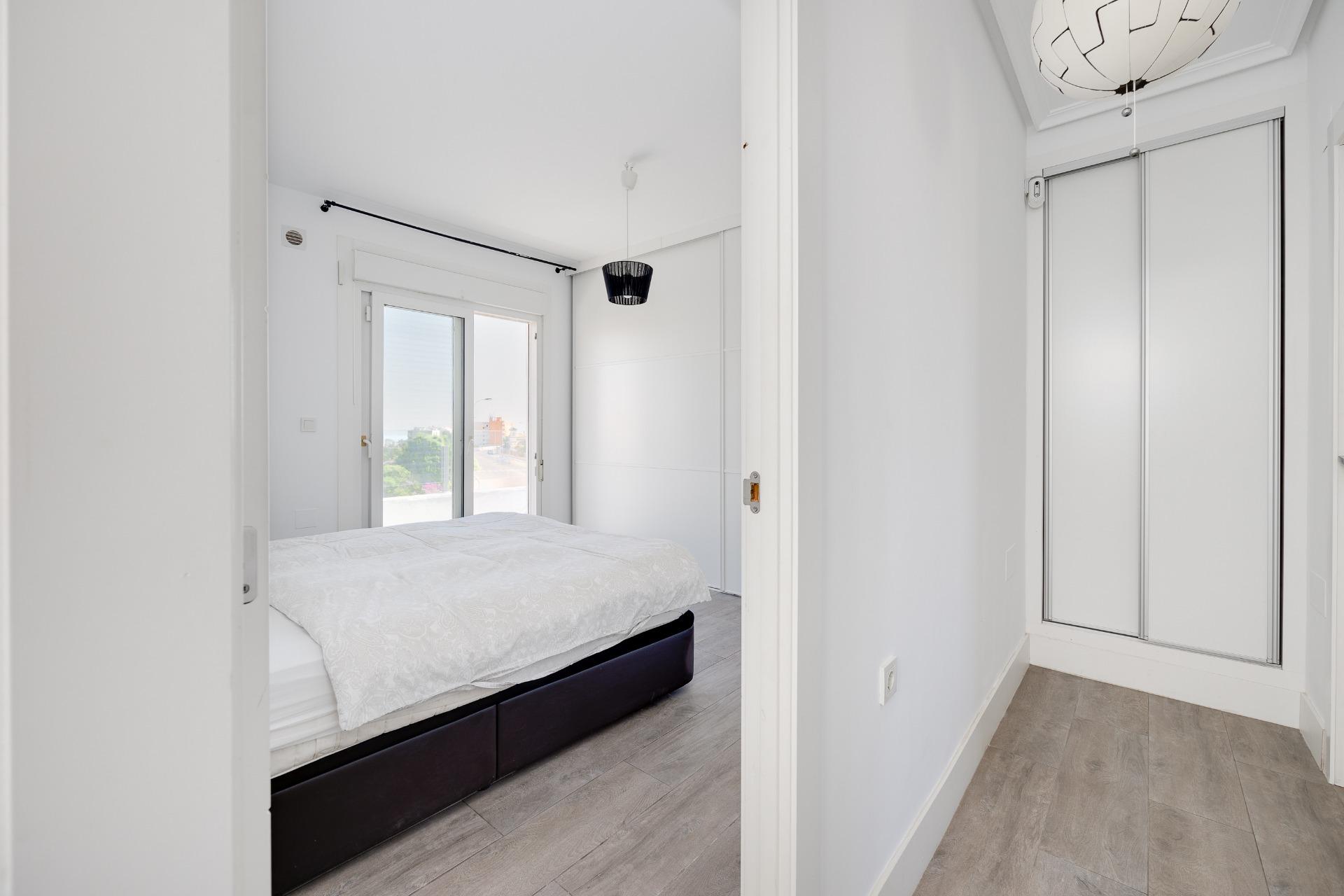 2 Bed, 2 Bath, HouseFor Sale, Torrevieja, Alicante