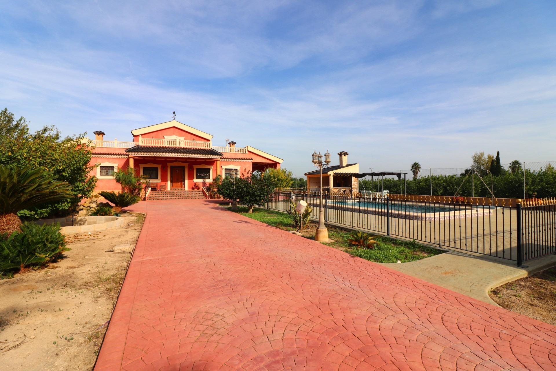 4 Bed, 4 Bath, HouseFor Sale, Orihuela, Alicante