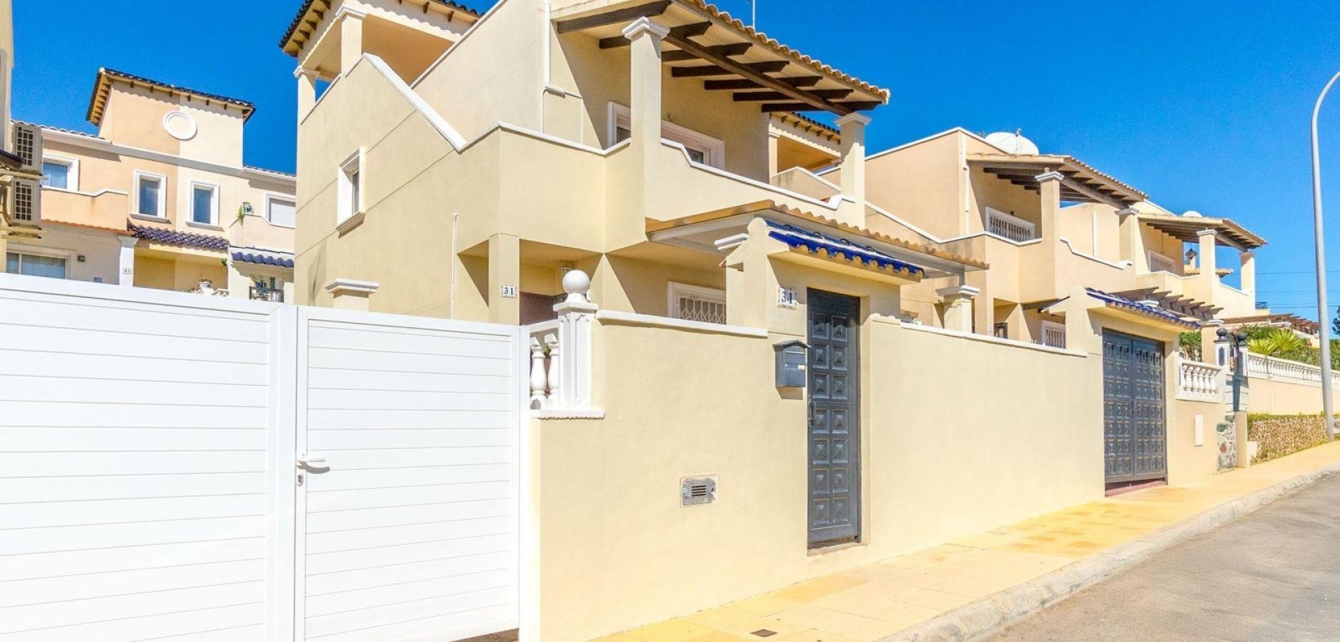3 Bed, 2 Bath, HouseFor Sale, Orihuela Costa, Alicante