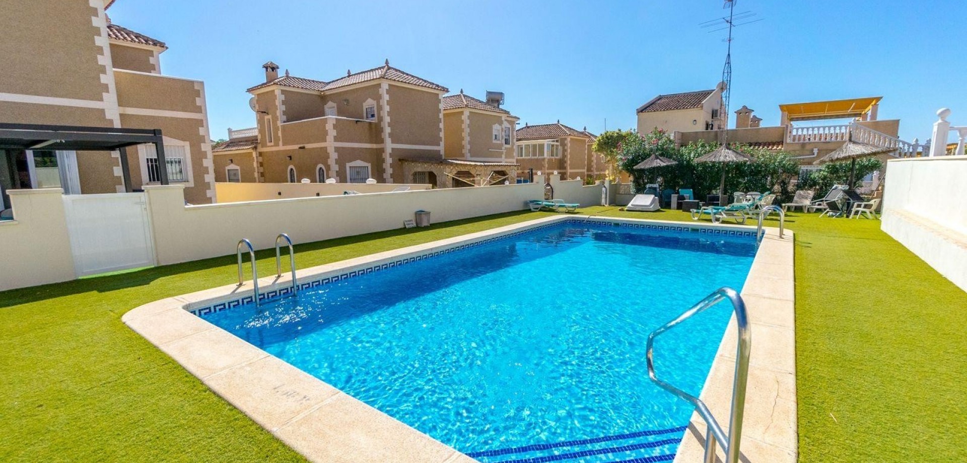 3 Bed, 2 Bath, HouseFor Sale, Orihuela Costa, Alicante