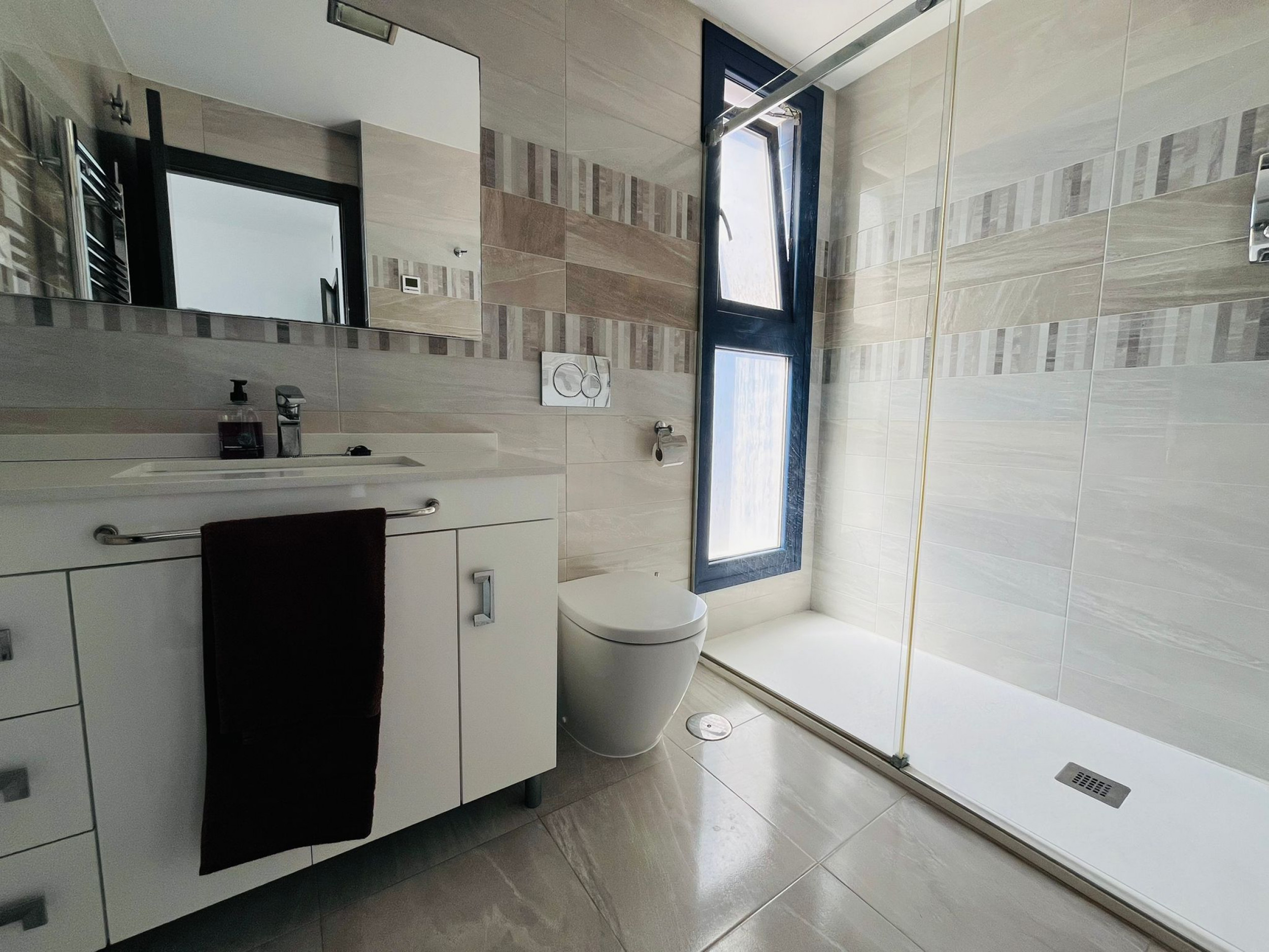 3 Bed, 2 Bath, ApartmentFor Sale, Punta Prima, Alicante