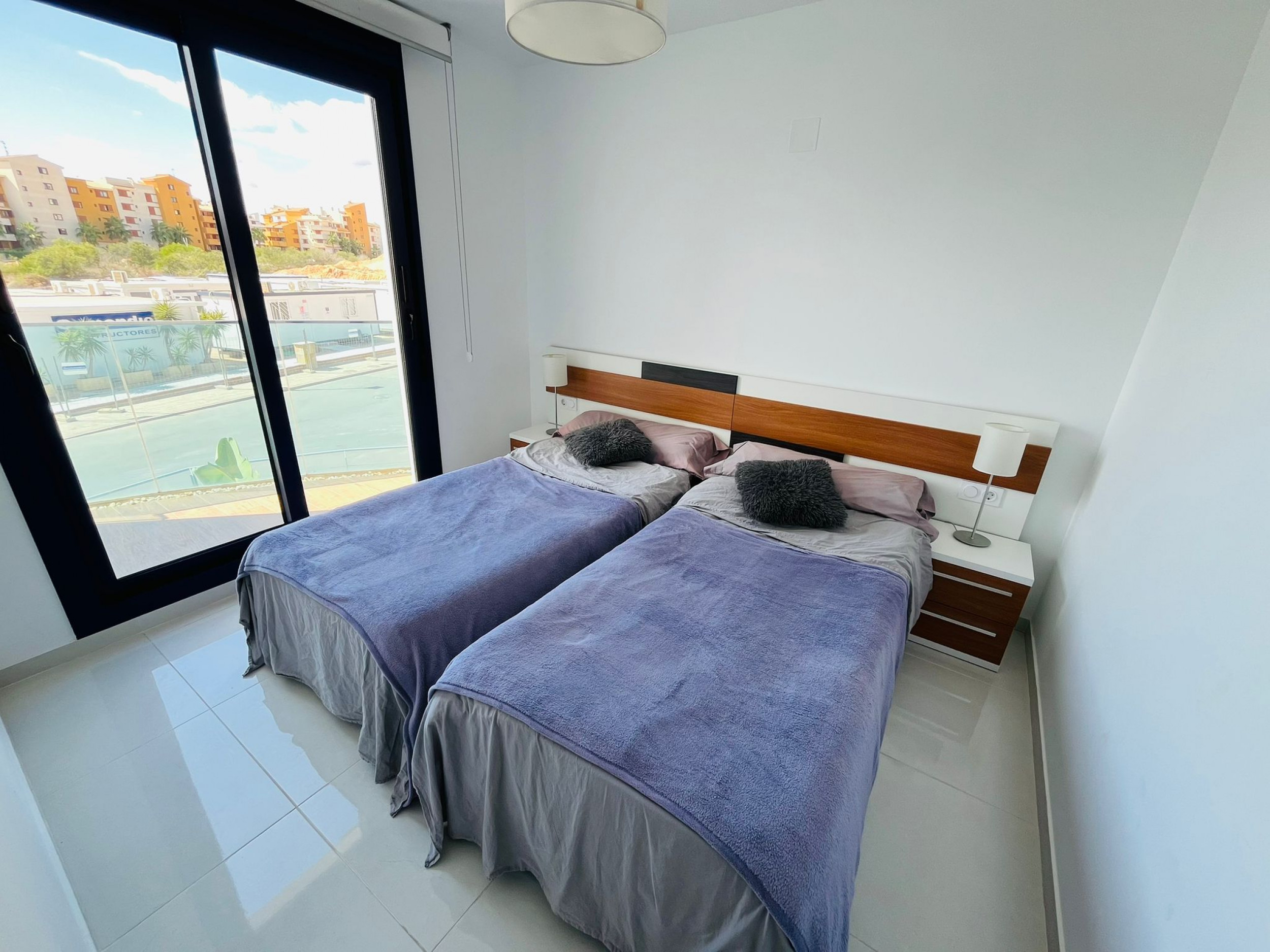 3 Bed, 2 Bath, ApartmentFor Sale, Punta Prima, Alicante