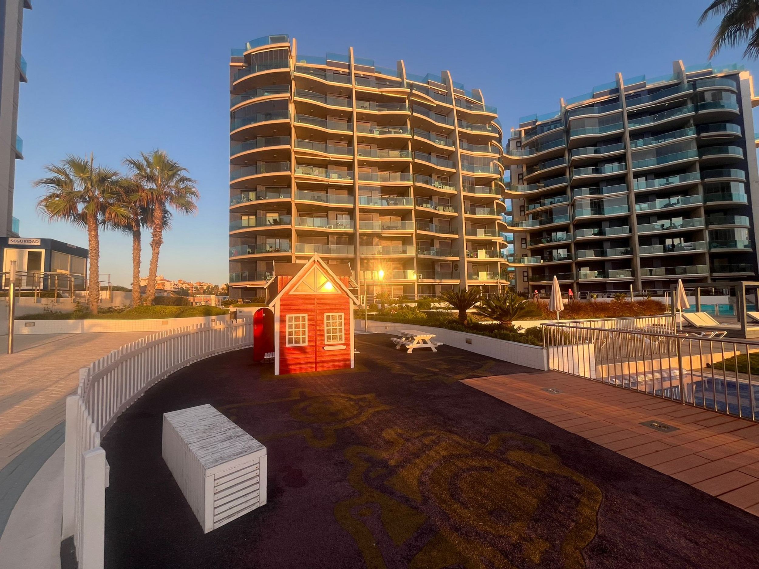 3 Bed, 2 Bath, ApartmentFor Sale, Punta Prima, Alicante