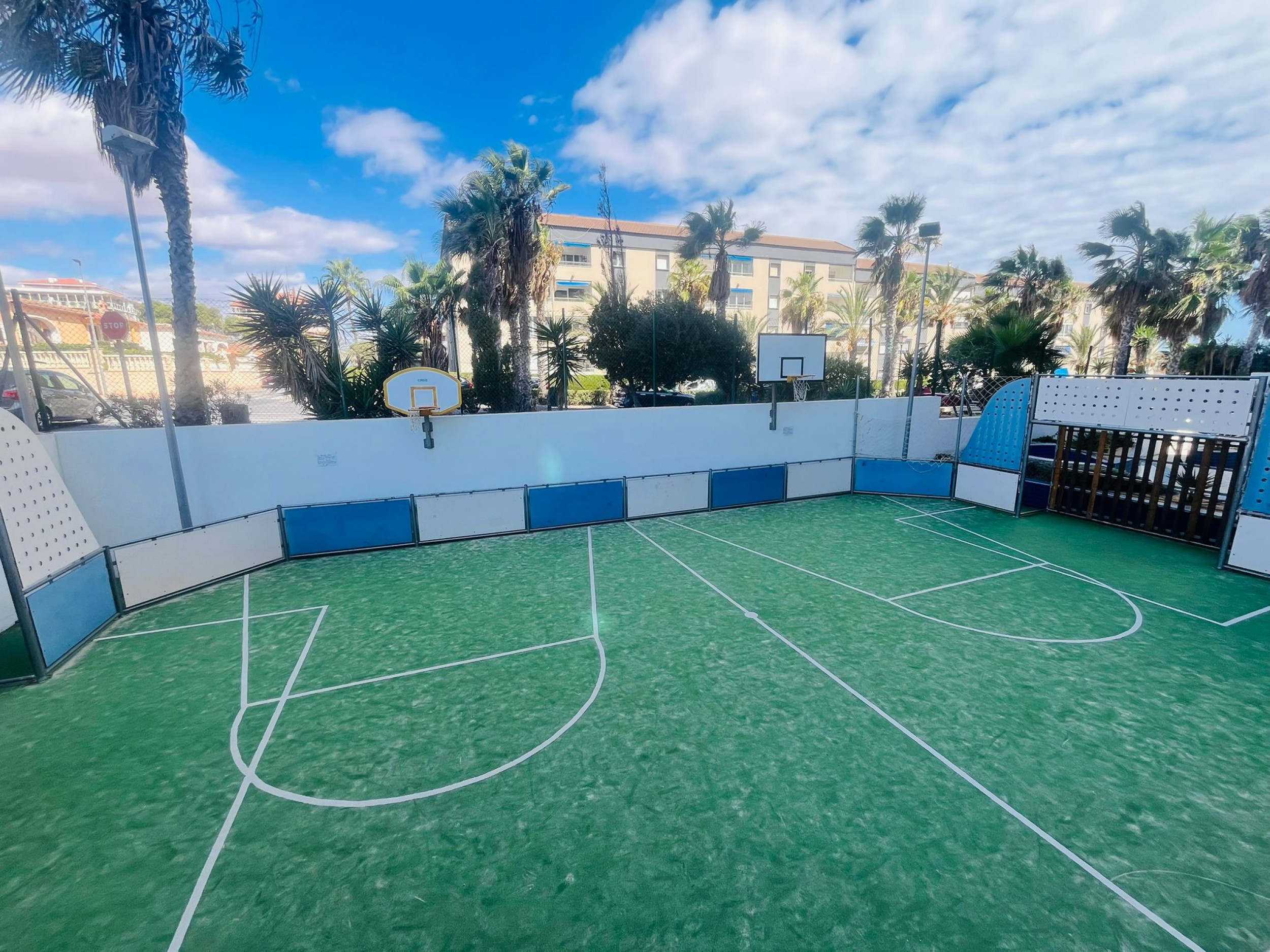 3 Bed, 2 Bath, ApartmentFor Sale, Punta Prima, Alicante