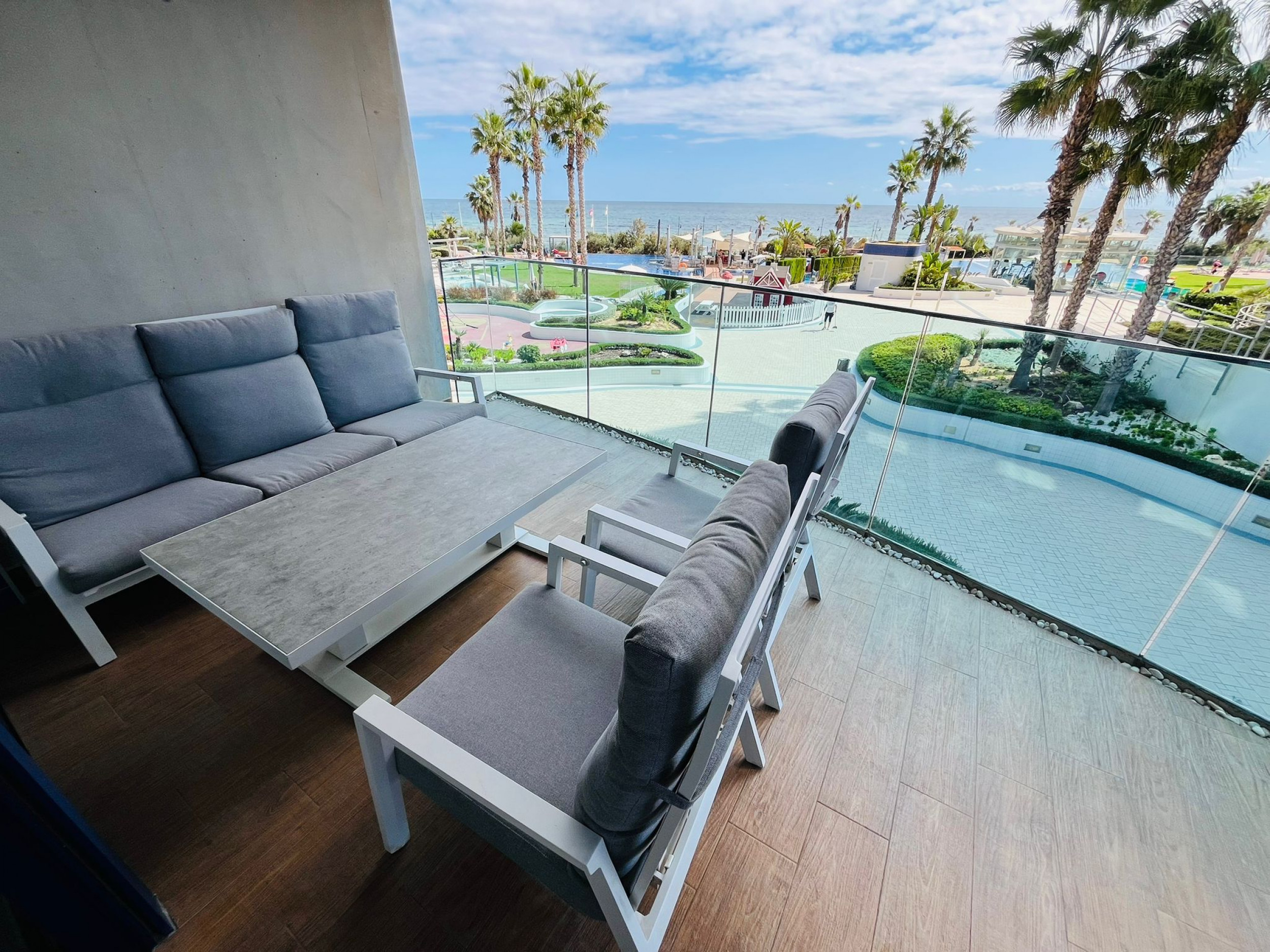 3 Bed, 2 Bath, ApartmentFor Sale, Punta Prima, Alicante