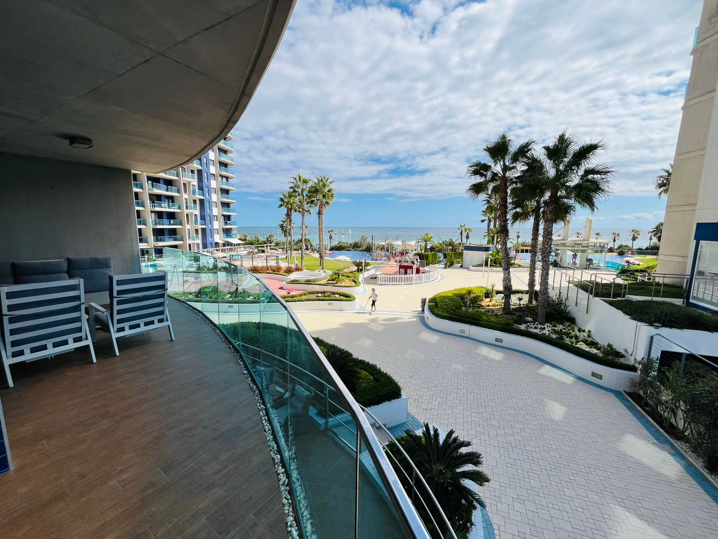 3 Bed, 2 Bath, ApartmentFor Sale, Punta Prima, Alicante