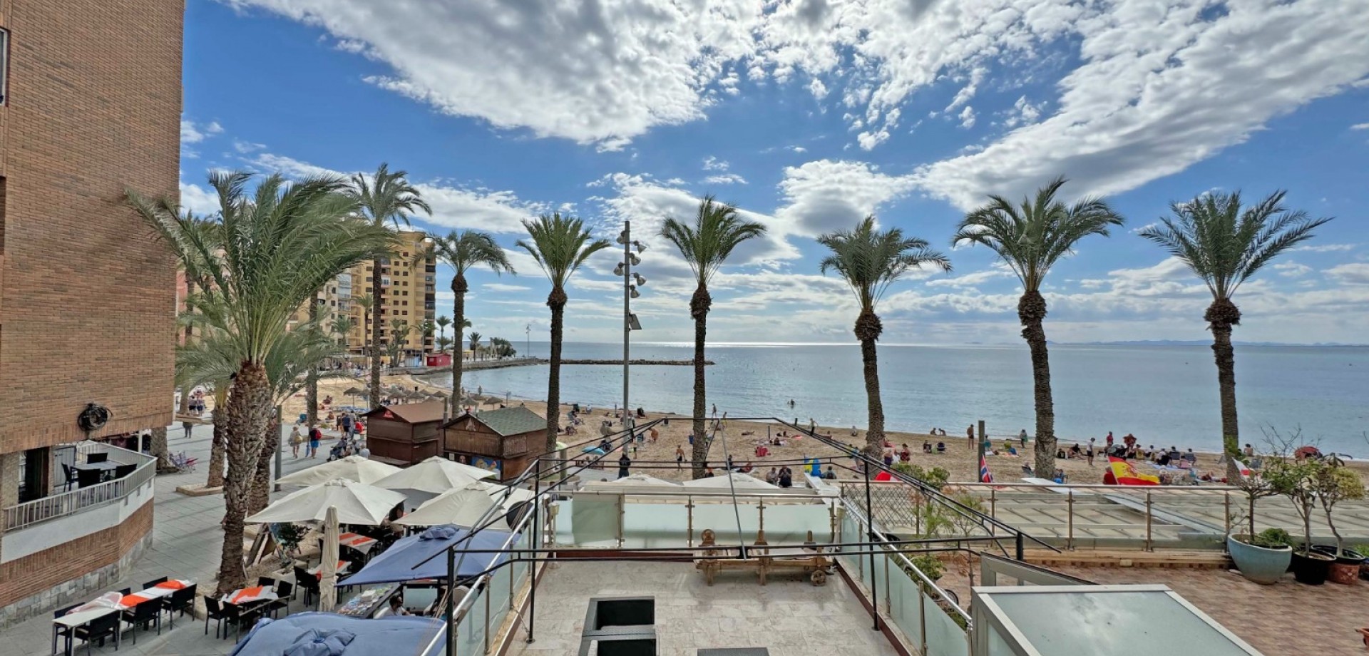 4 Bed, 3 Bath, ApartmentFor Sale, Torrevieja, Alicante