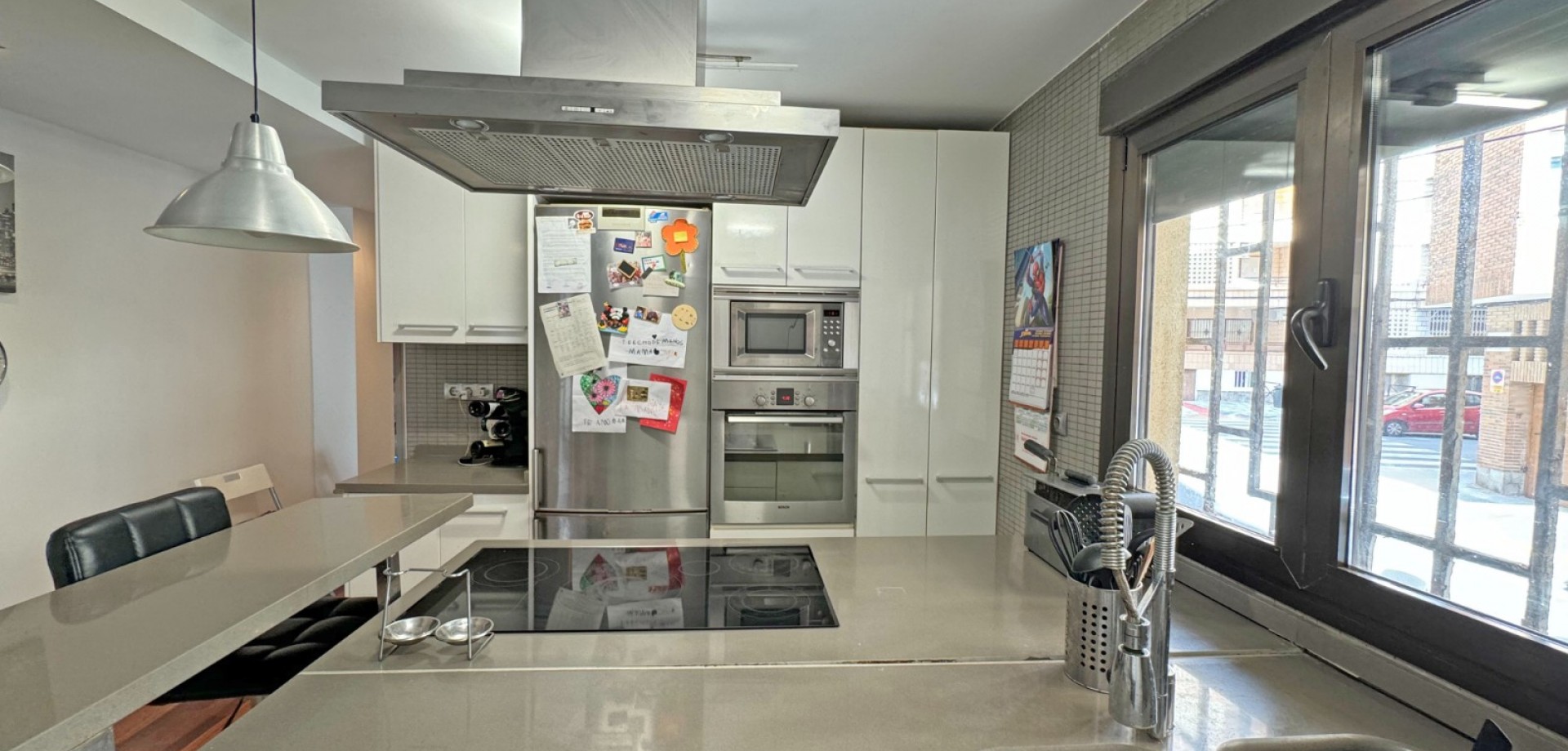 4 Bed, 3 Bath, ApartmentFor Sale, Torrevieja, Alicante