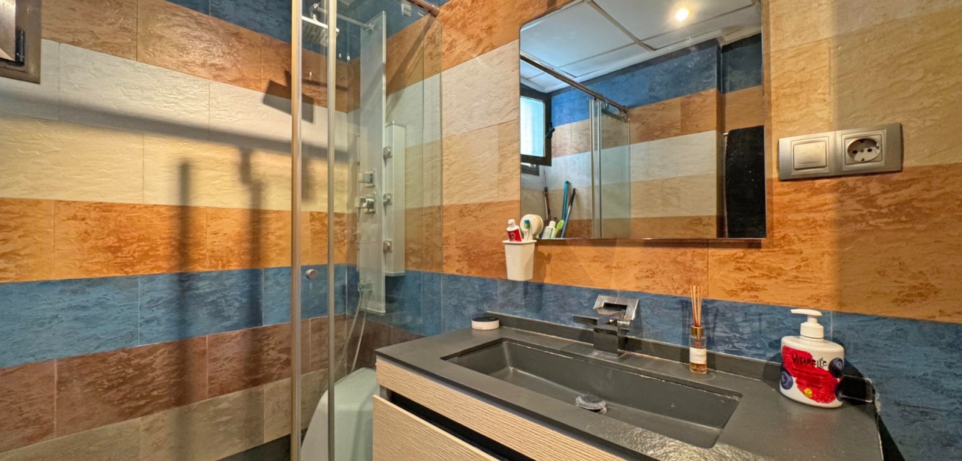 4 Bed, 3 Bath, ApartmentFor Sale, Torrevieja, Alicante