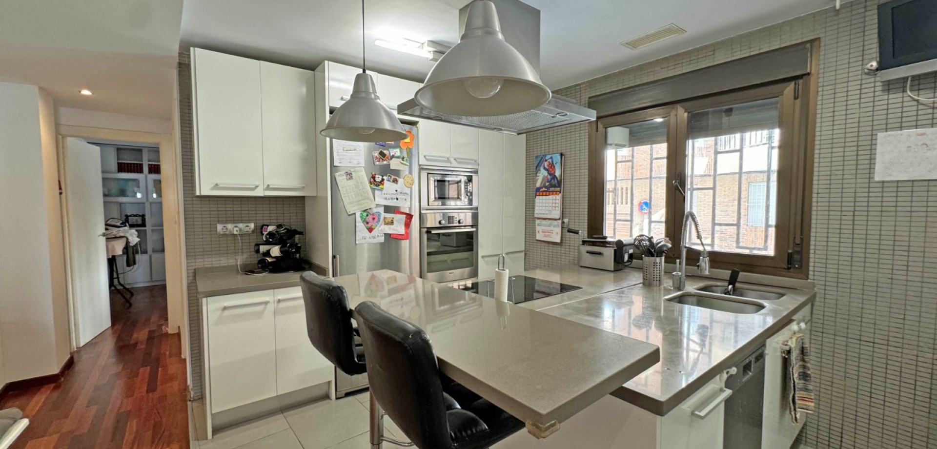 4 Bed, 3 Bath, ApartmentFor Sale, Torrevieja, Alicante