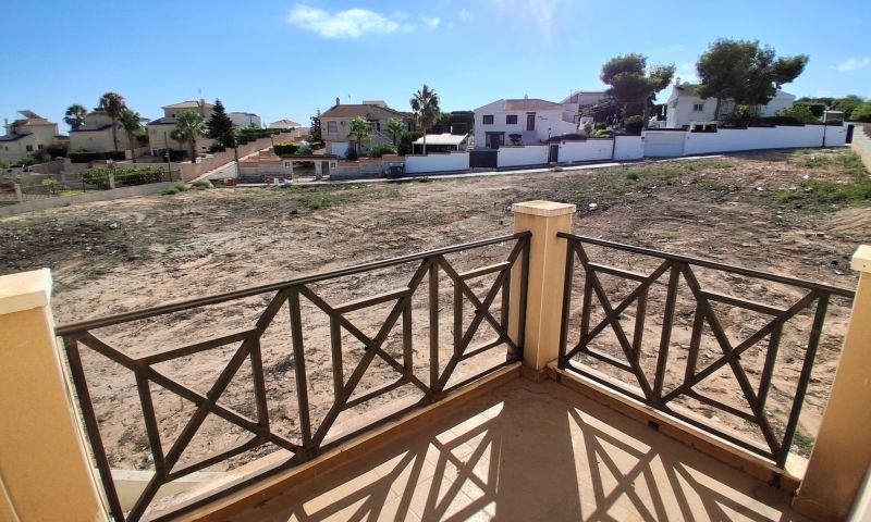 3 Bed, 3 Bath, HouseFor Sale, Orihuela, Alicante 3 Bed, 3 Bath, HouseFor Sale, Orihuela, Alicante