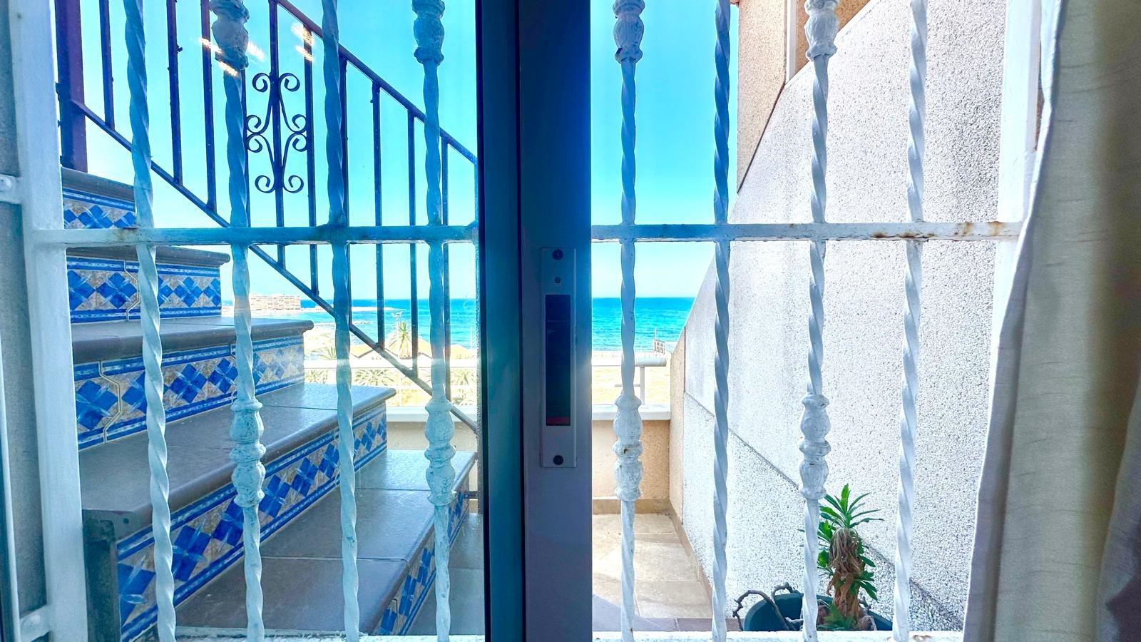 2 Bed, 2 Bath, ApartmentFor Sale, Torrevieja, Alicante 2 Bed, 2 Bath, ApartmentFor Sale, Torrevieja, Alicante