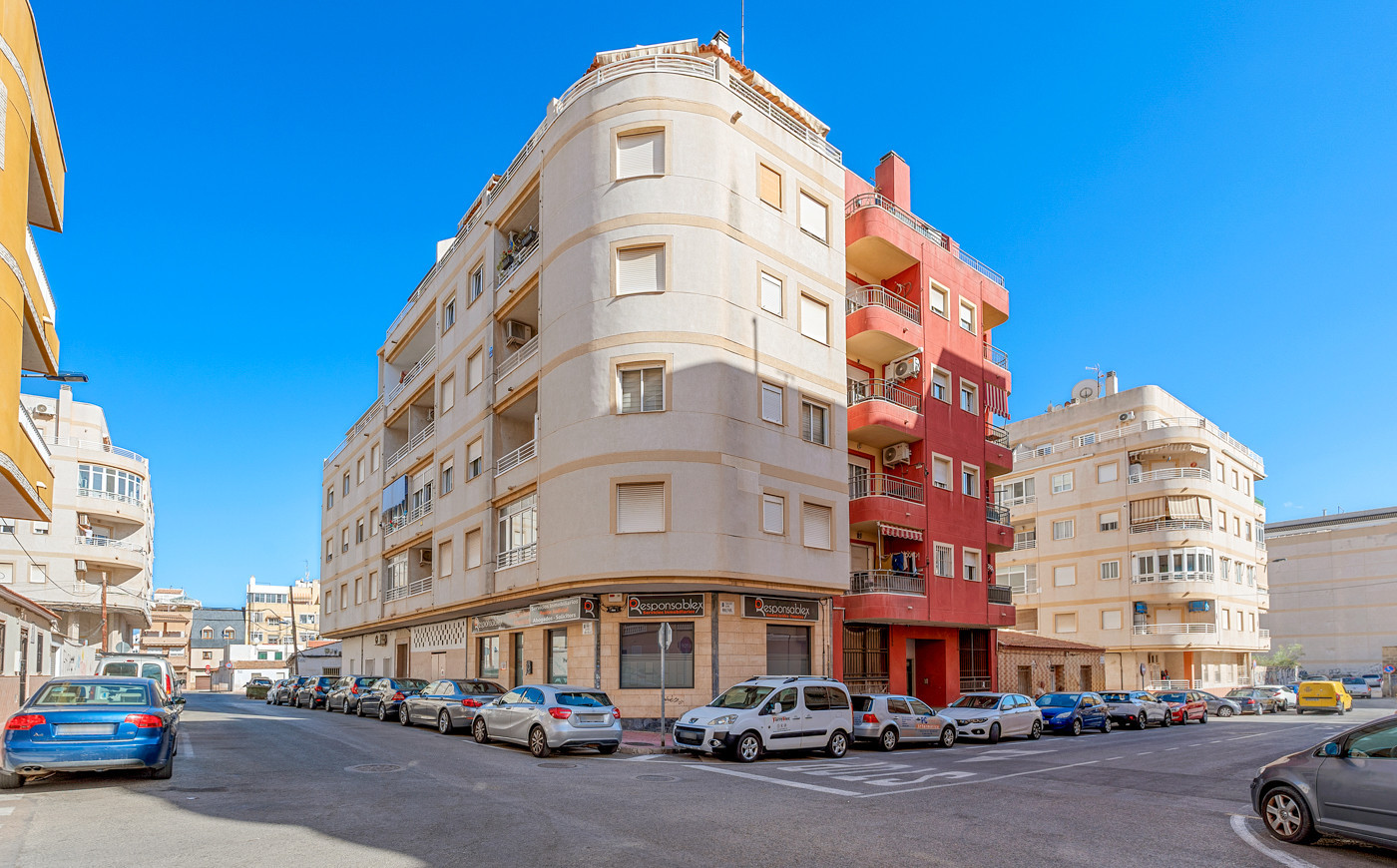 3 Bed, 2 Bath, ApartmentFor Sale, Torrevieja, Alicante 3 Bed, 2 Bath, ApartmentFor Sale, Torrevieja, Alicante
