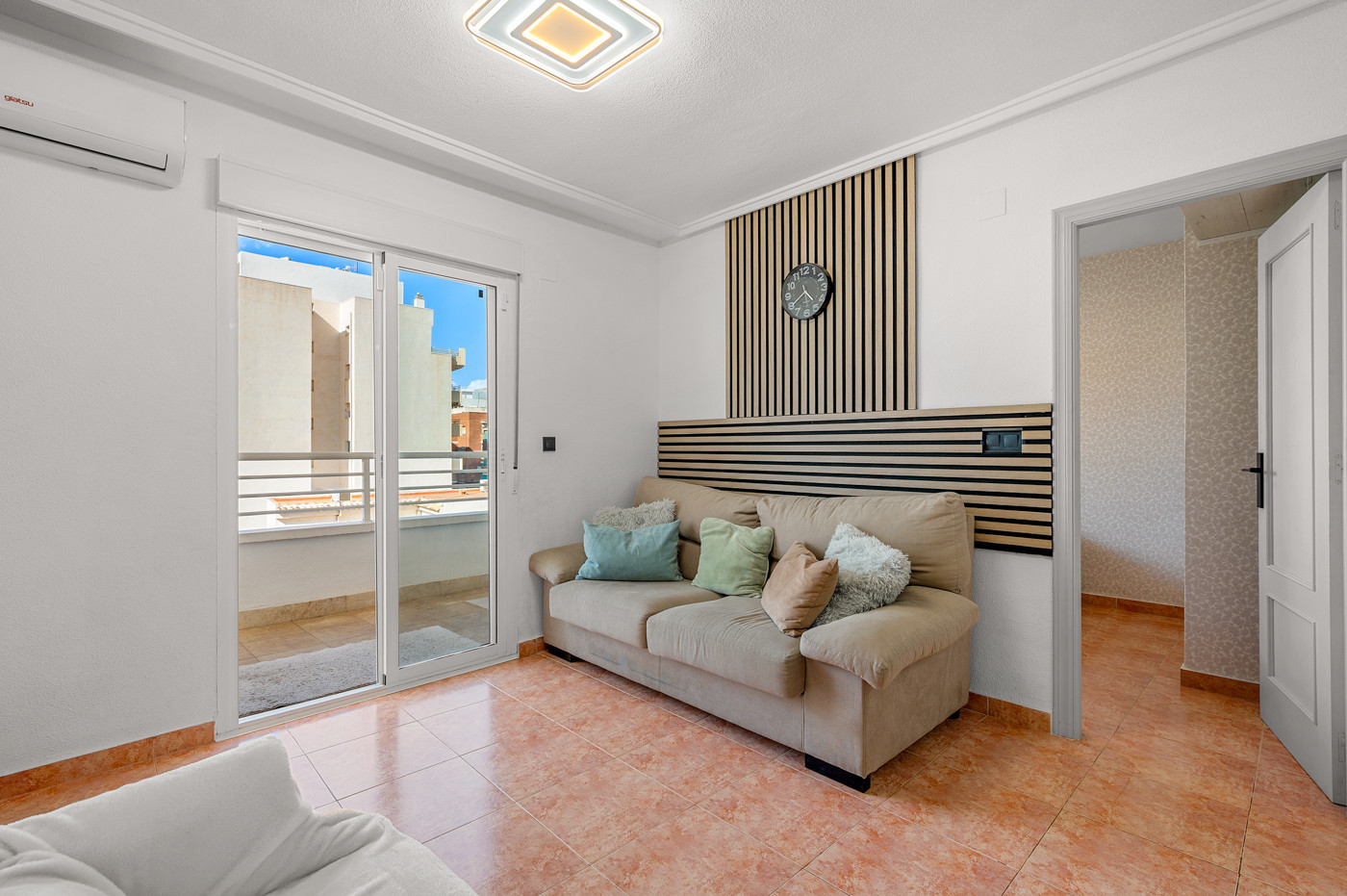 3 Bed, 2 Bath, ApartmentFor Sale, Torrevieja, Alicante 3 Bed, 2 Bath, ApartmentFor Sale, Torrevieja, Alicante