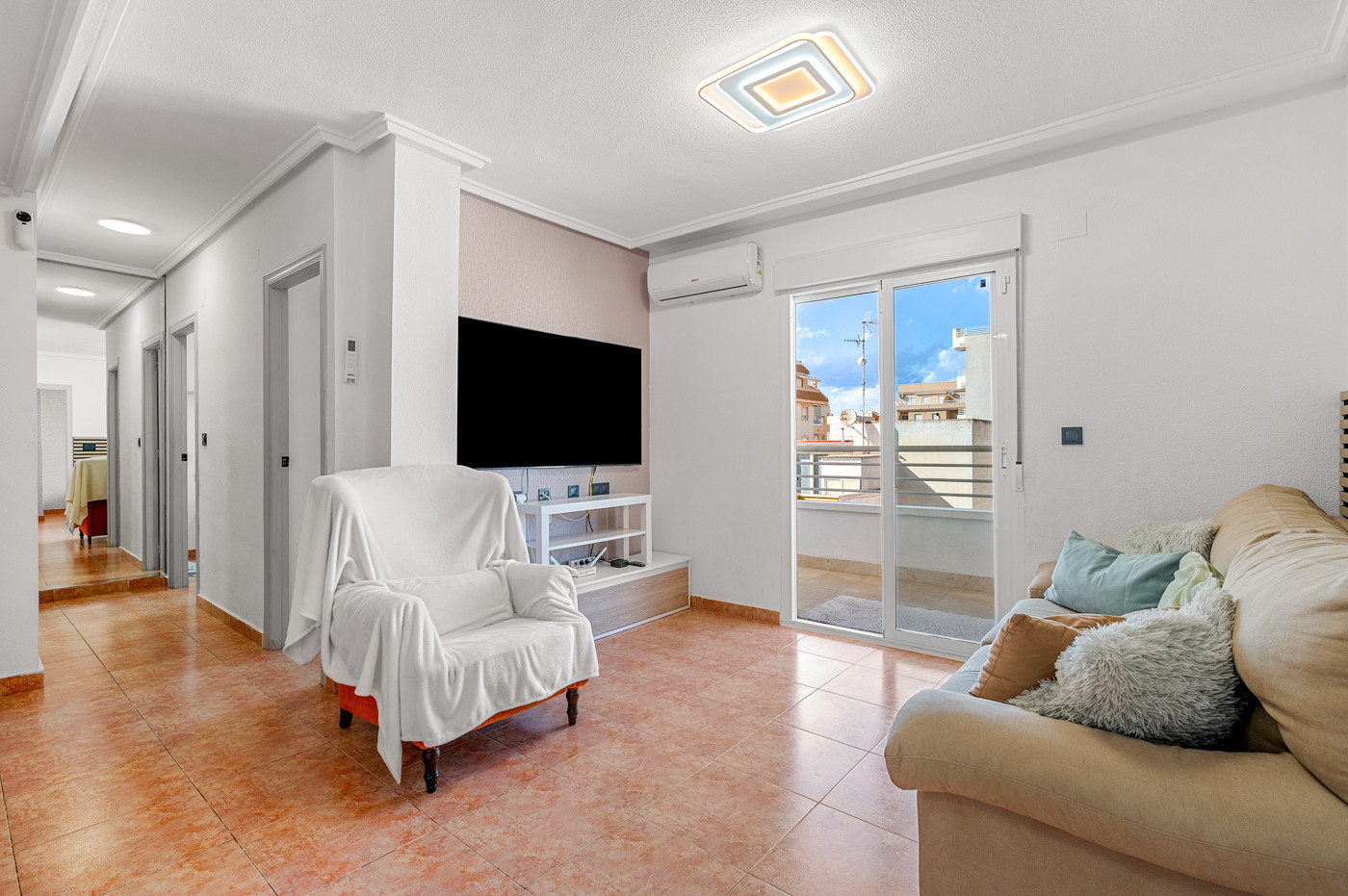 3 Bed, 2 Bath, ApartmentFor Sale, Torrevieja, Alicante 3 Bed, 2 Bath, ApartmentFor Sale, Torrevieja, Alicante